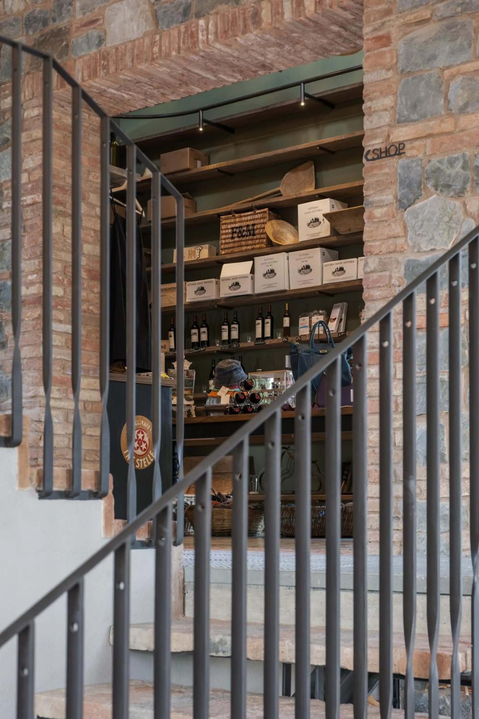 On-site shops in Borgo 69 Villas & Suites