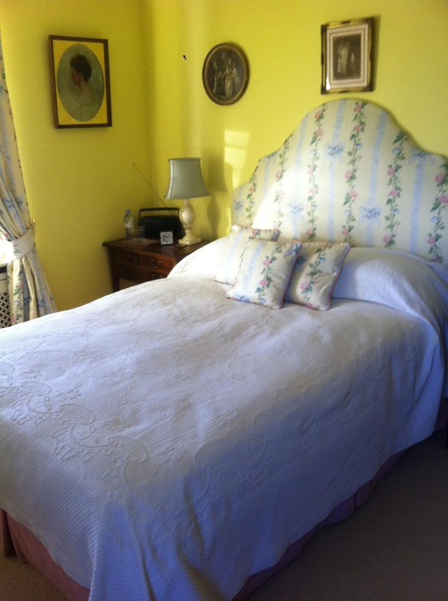 Bedroom, Bed in Petercott