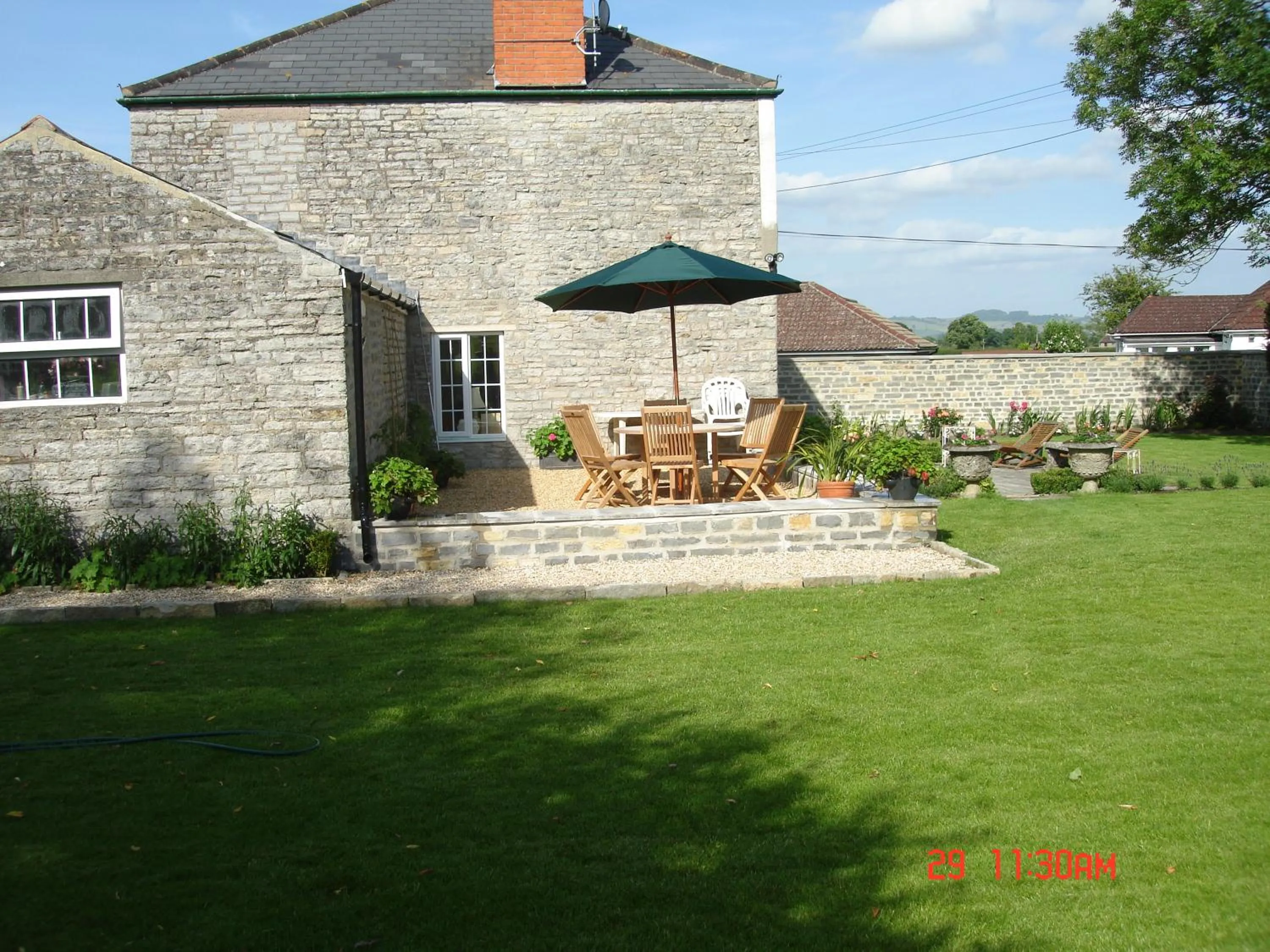 Patio in Petercott