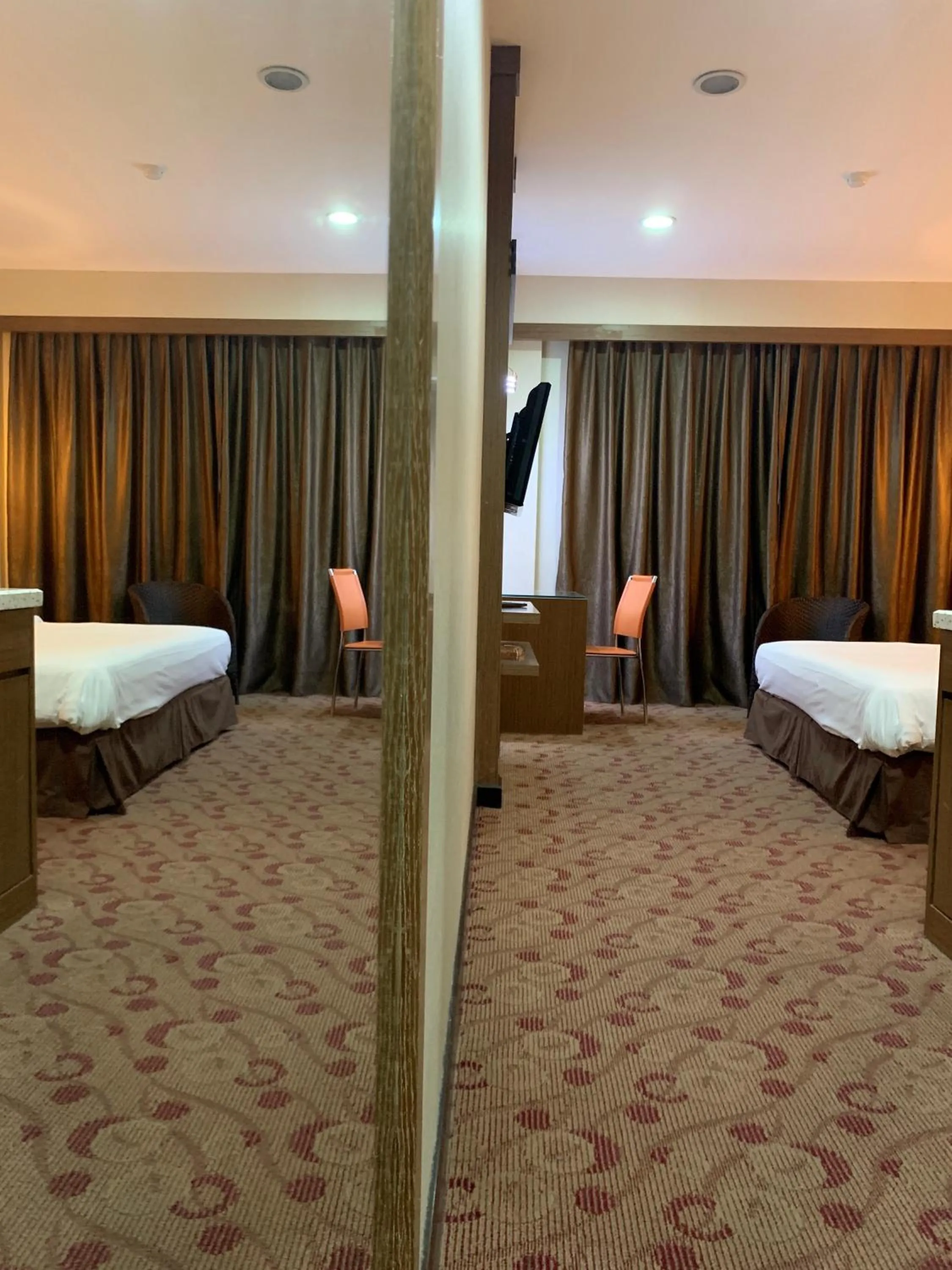 Photo of the whole room in Sento Hotel