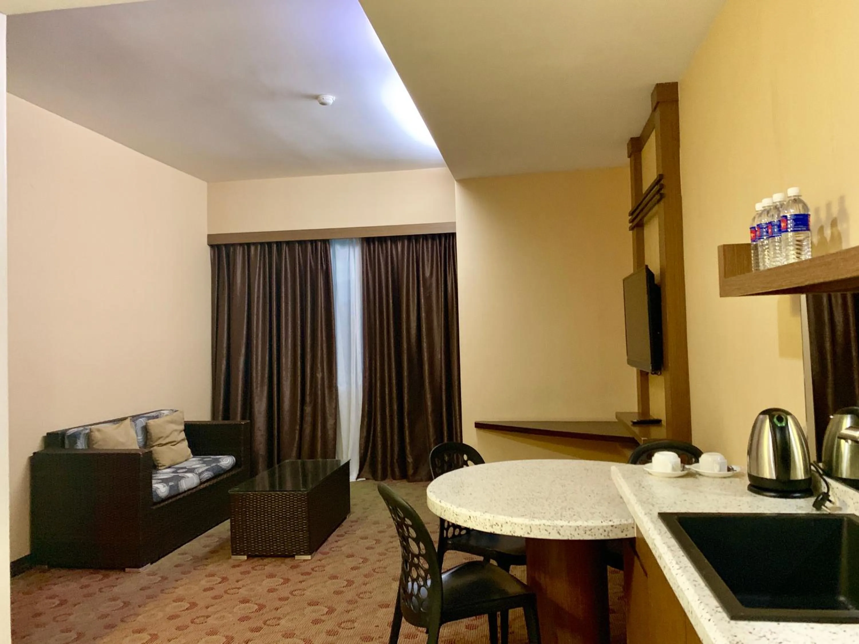 Living room in Sento Hotel