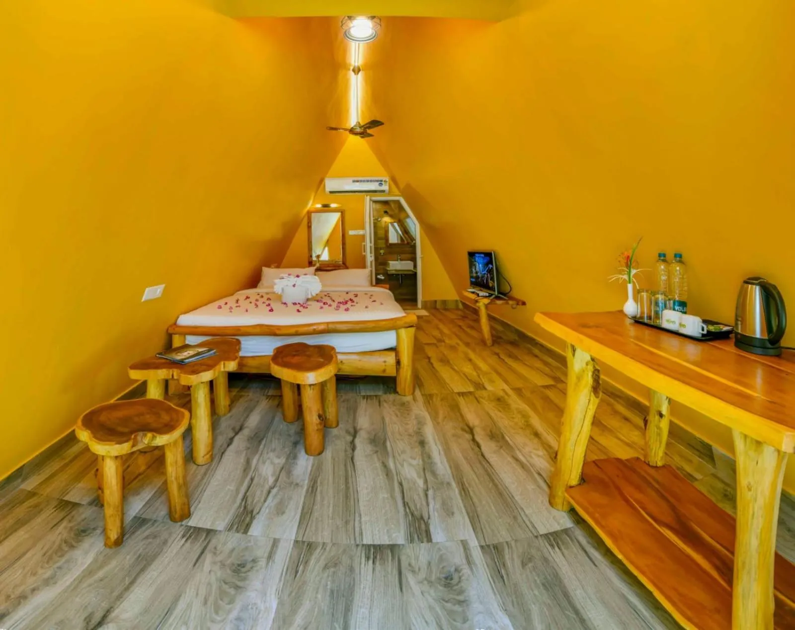 Bedroom in GoGo Land Resort & Adventurous Sports