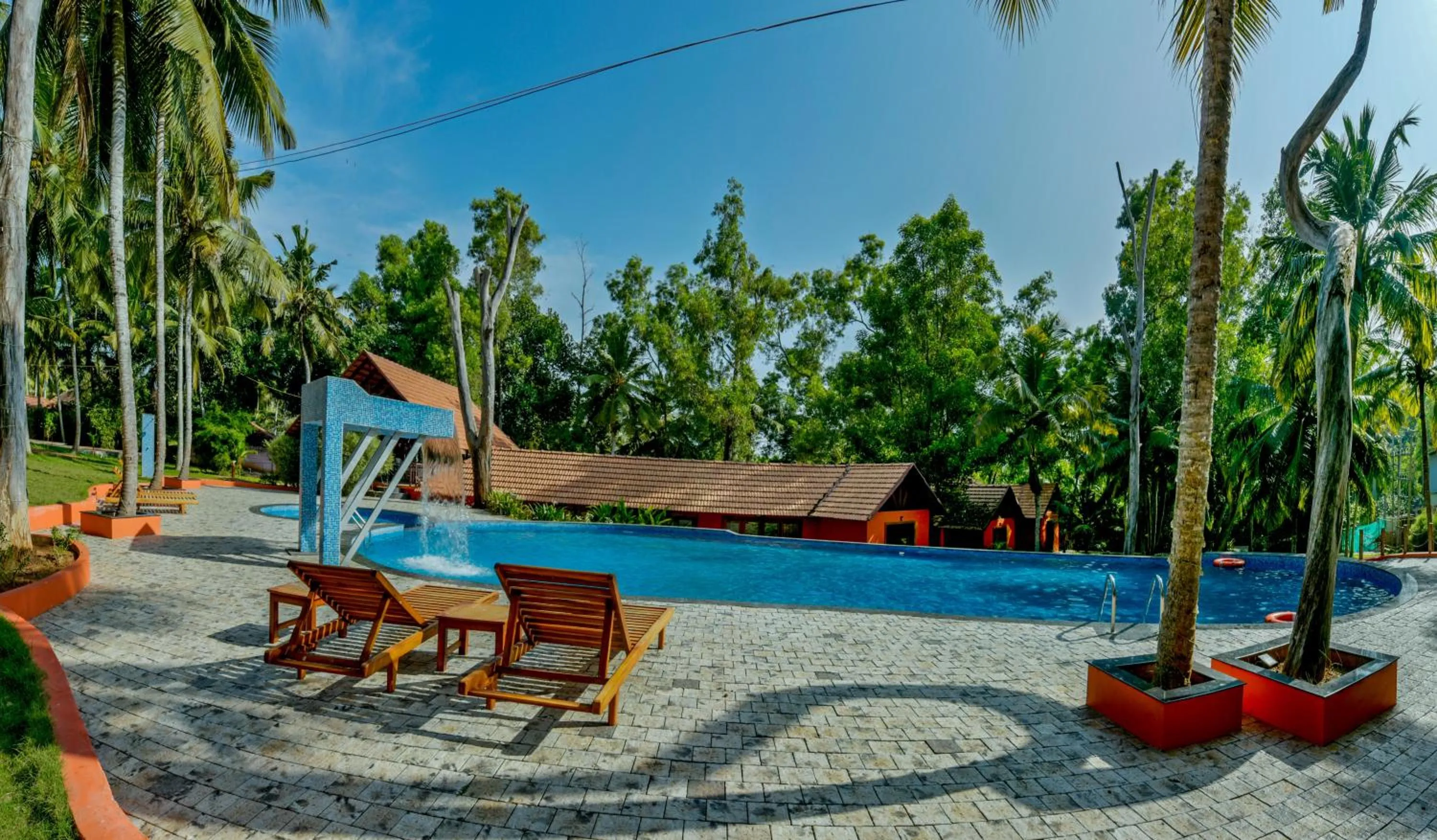 Swimming pool in GoGo Land Resort & Adventurous Sports