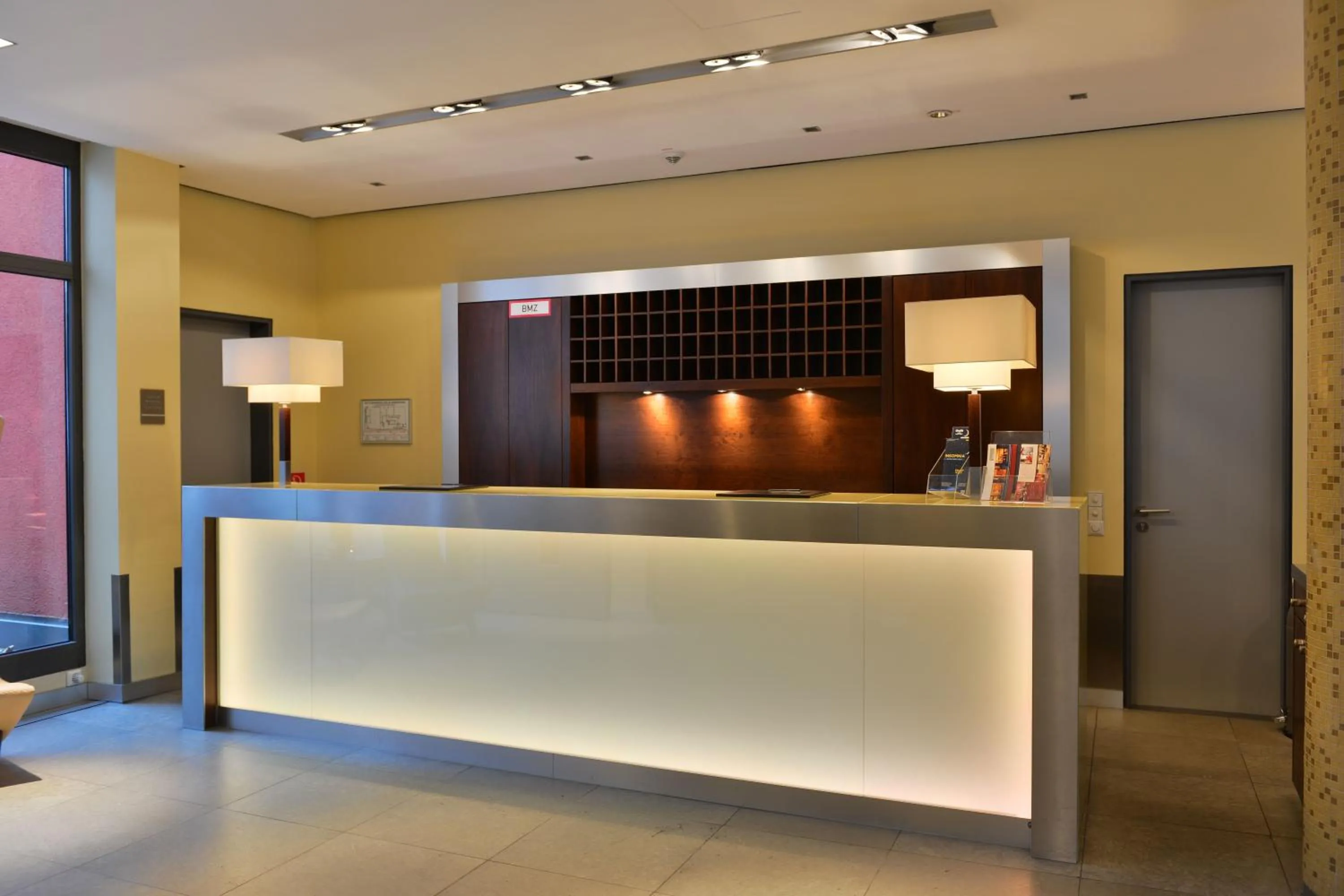 Lobby or reception in Hotel Santo