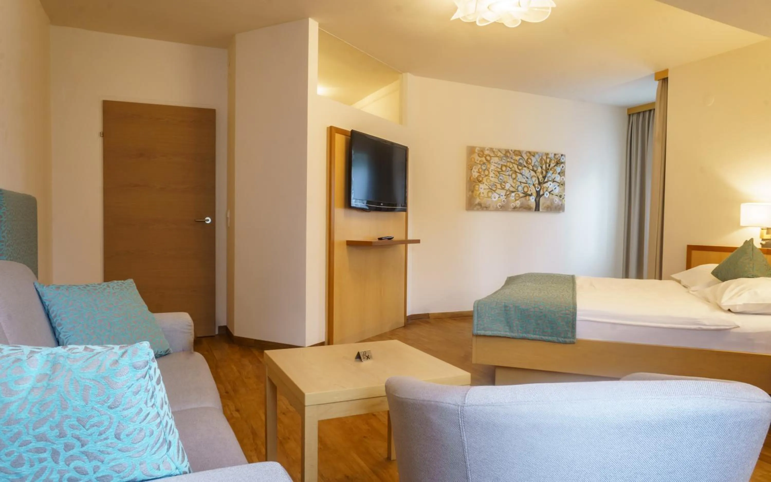 Photo of the whole room, Bed in Hotel-Restaurant Gollner