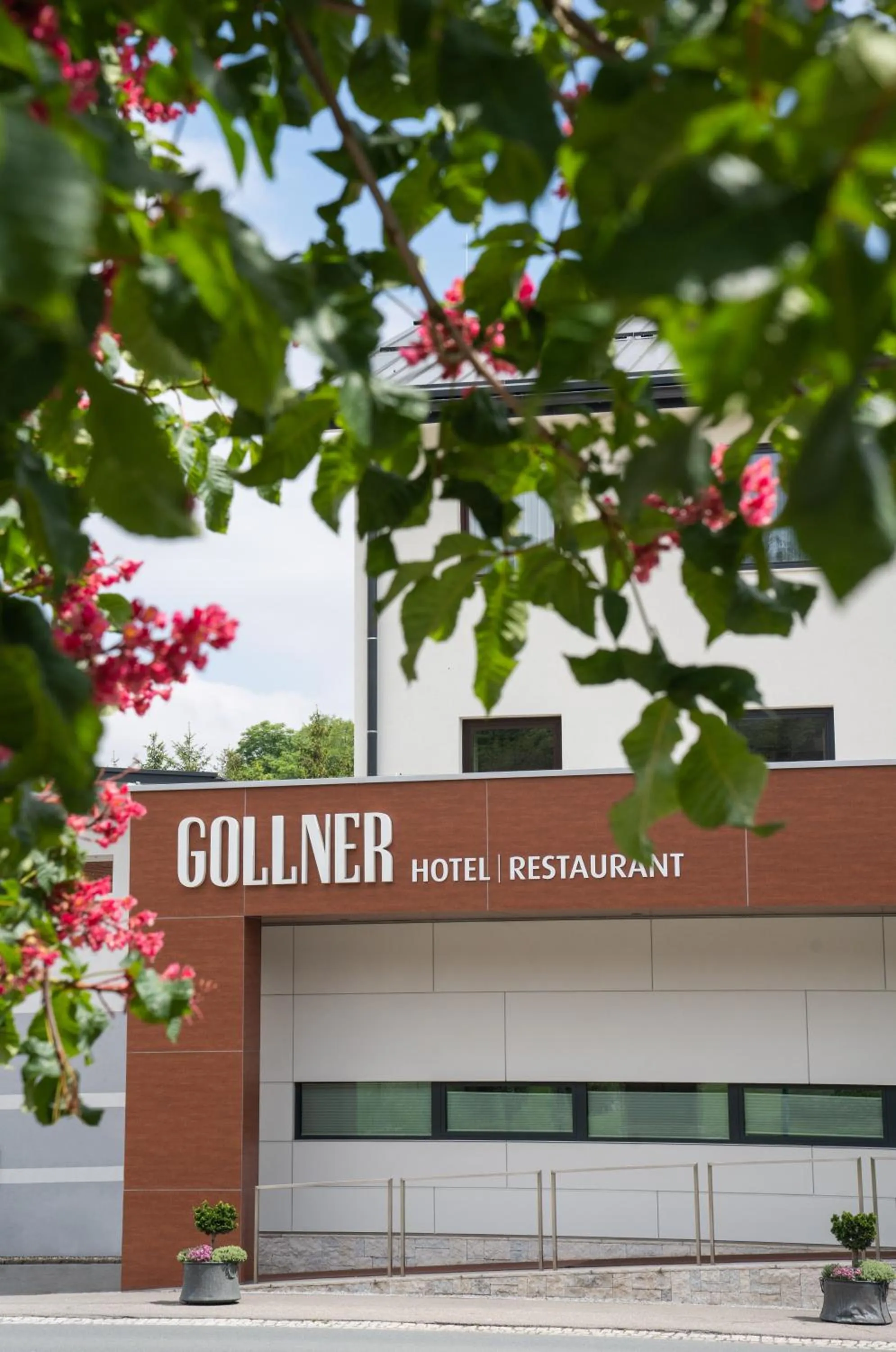 Facade/entrance in Hotel-Restaurant Gollner
