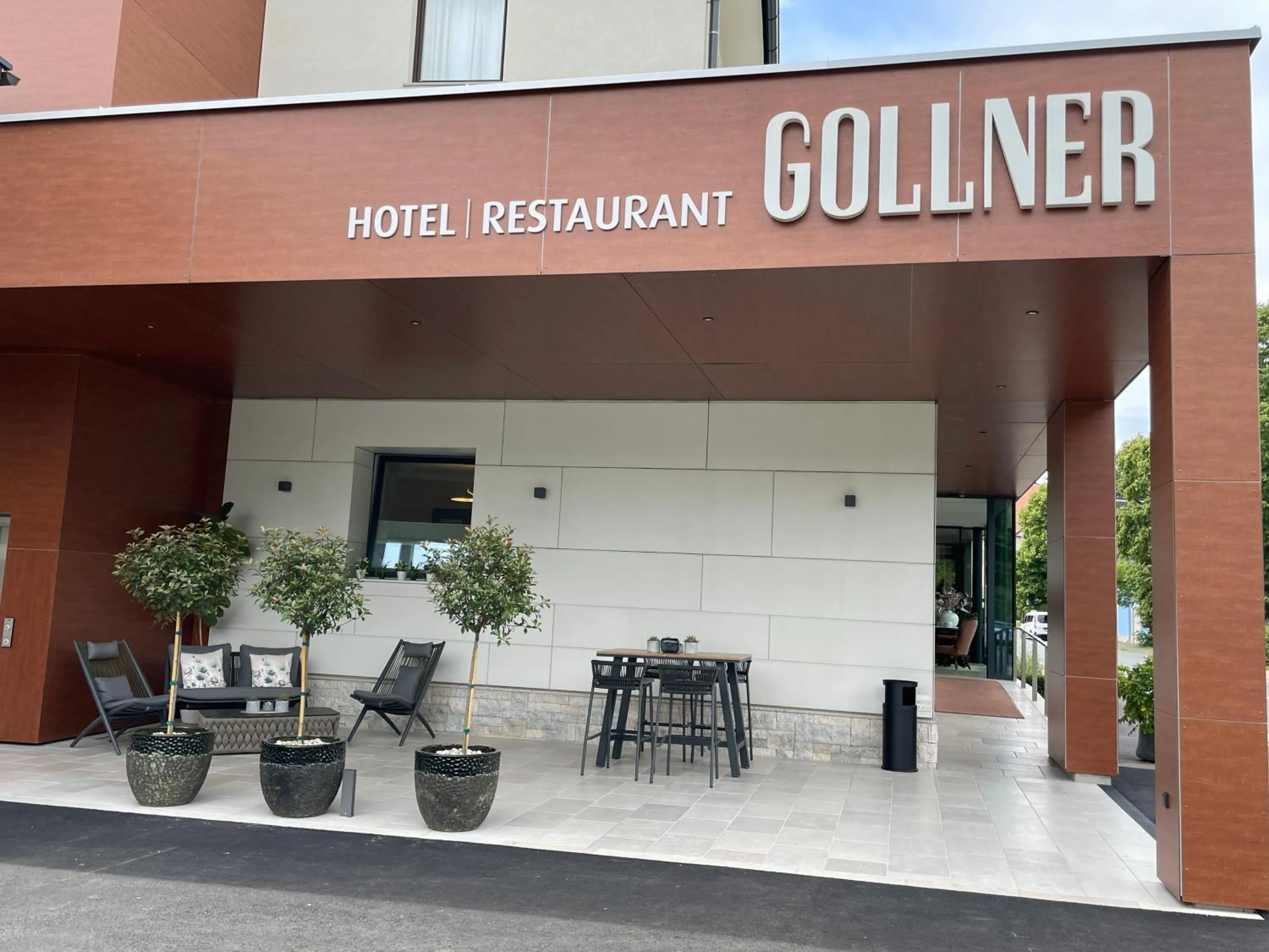 Property building in Hotel-Restaurant Gollner