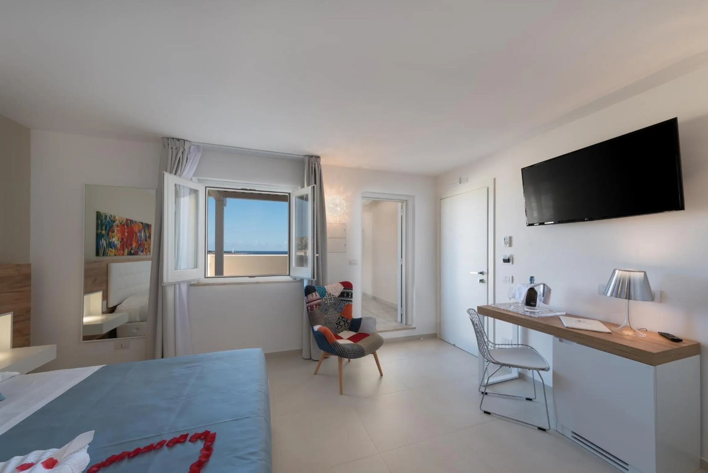 Bedroom, Bed in Artemide Hotel