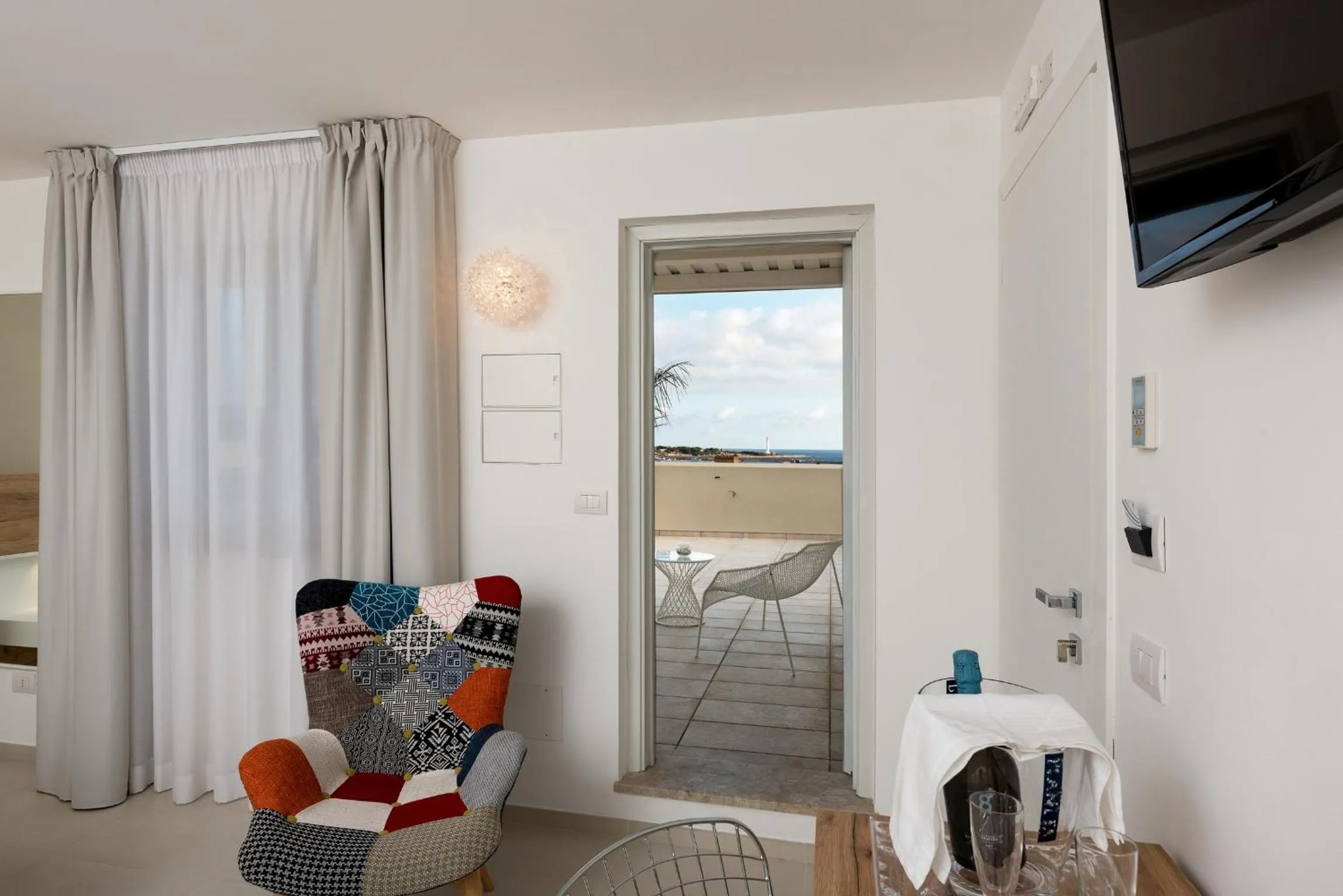 Bedroom in Artemide Hotel