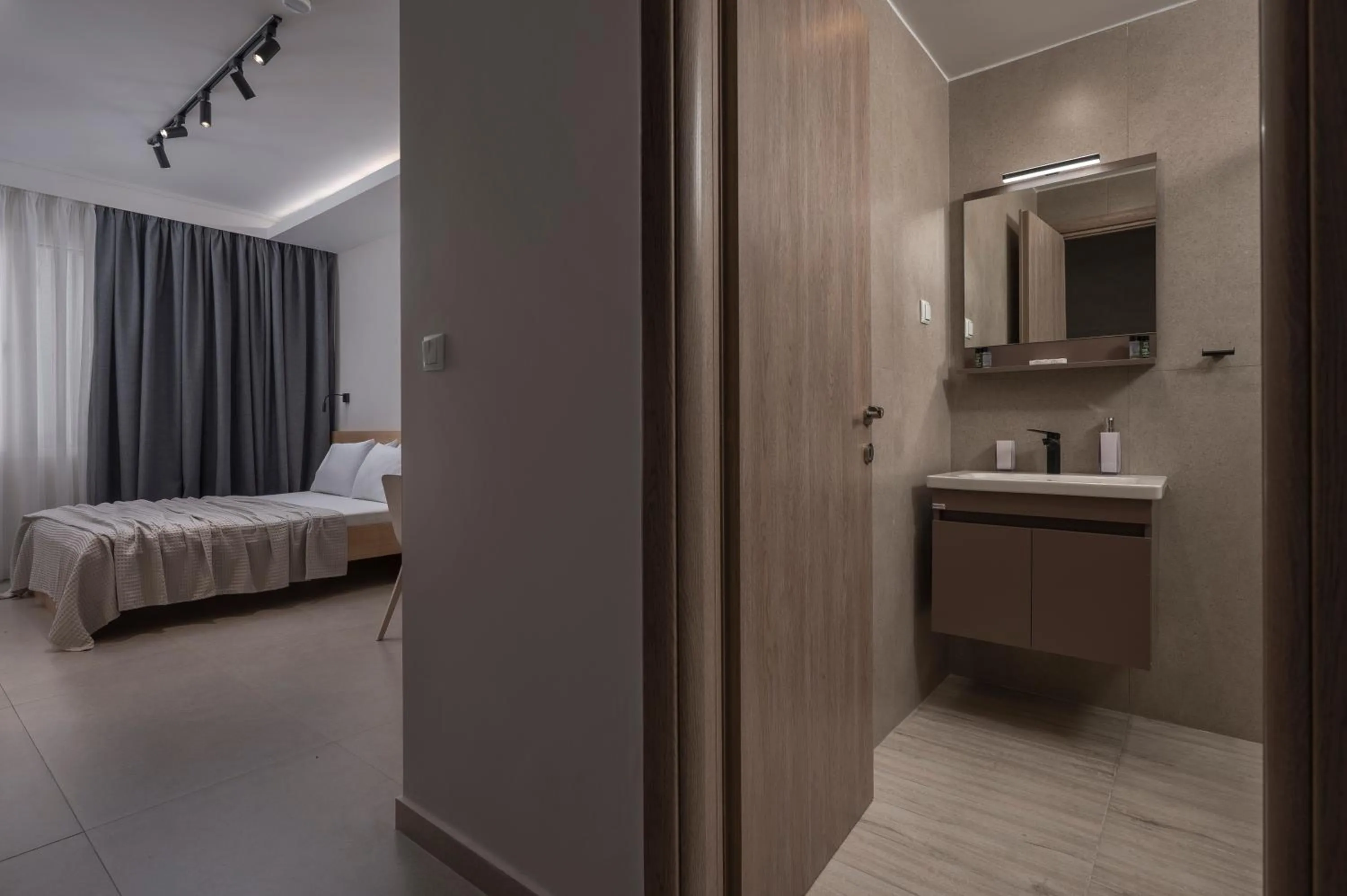 Bed in Your City Level