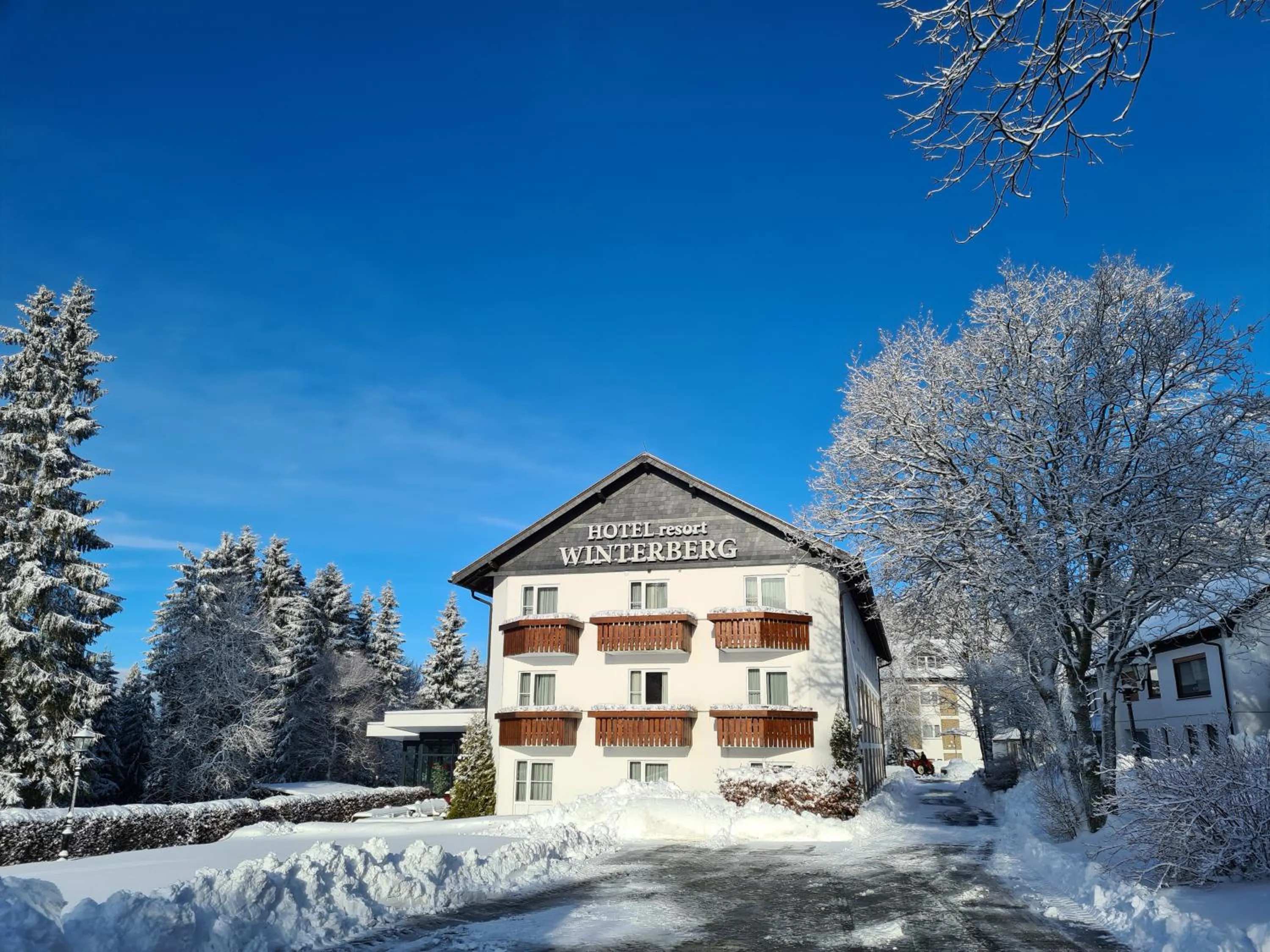Property building in Hotel Winterberg Resort