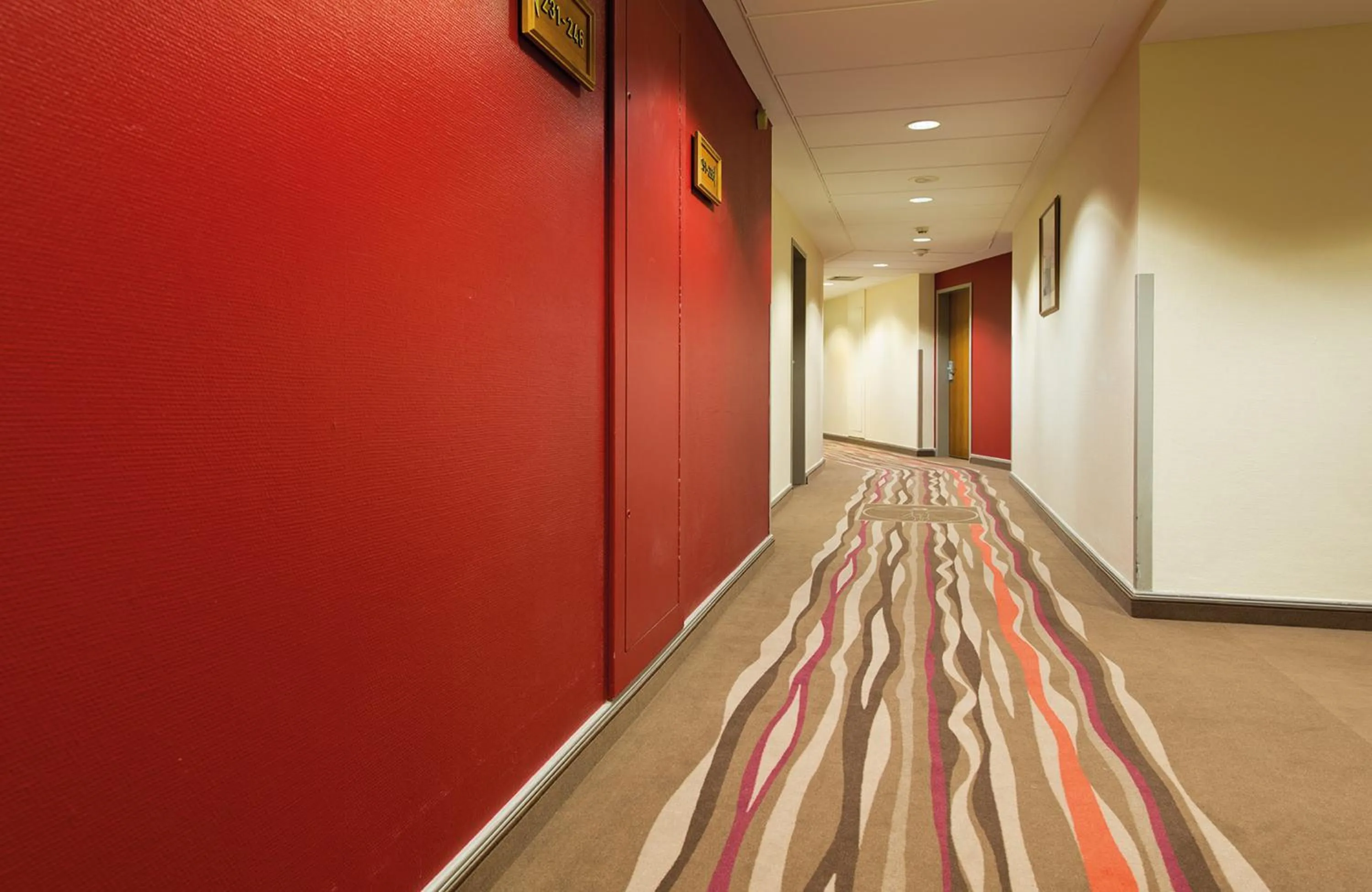 Decorative detail in Leonardo Hotel Hamburg Stillhorn