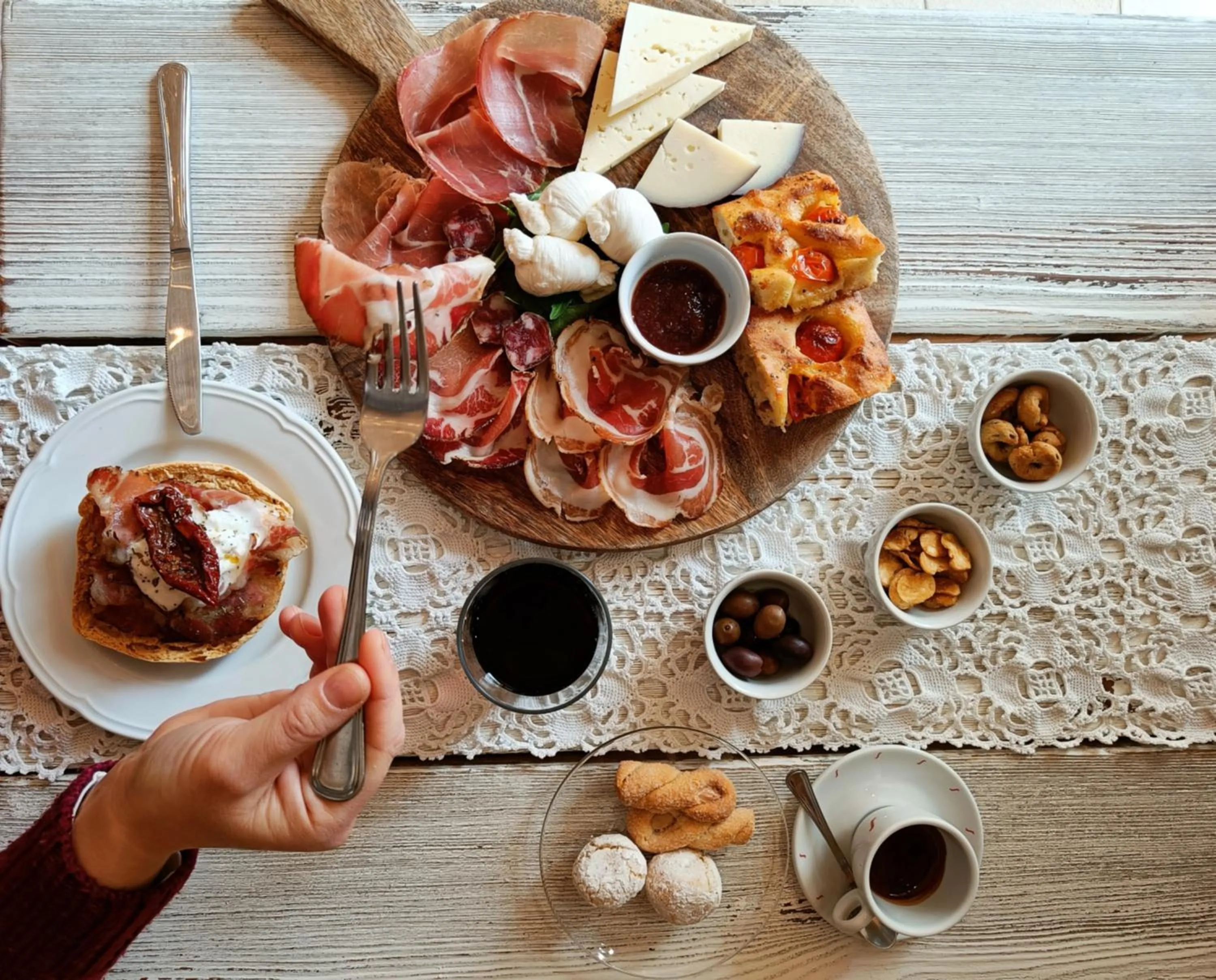 Restaurant/places to eat in Trulli Holiday Deluxe & Wellness