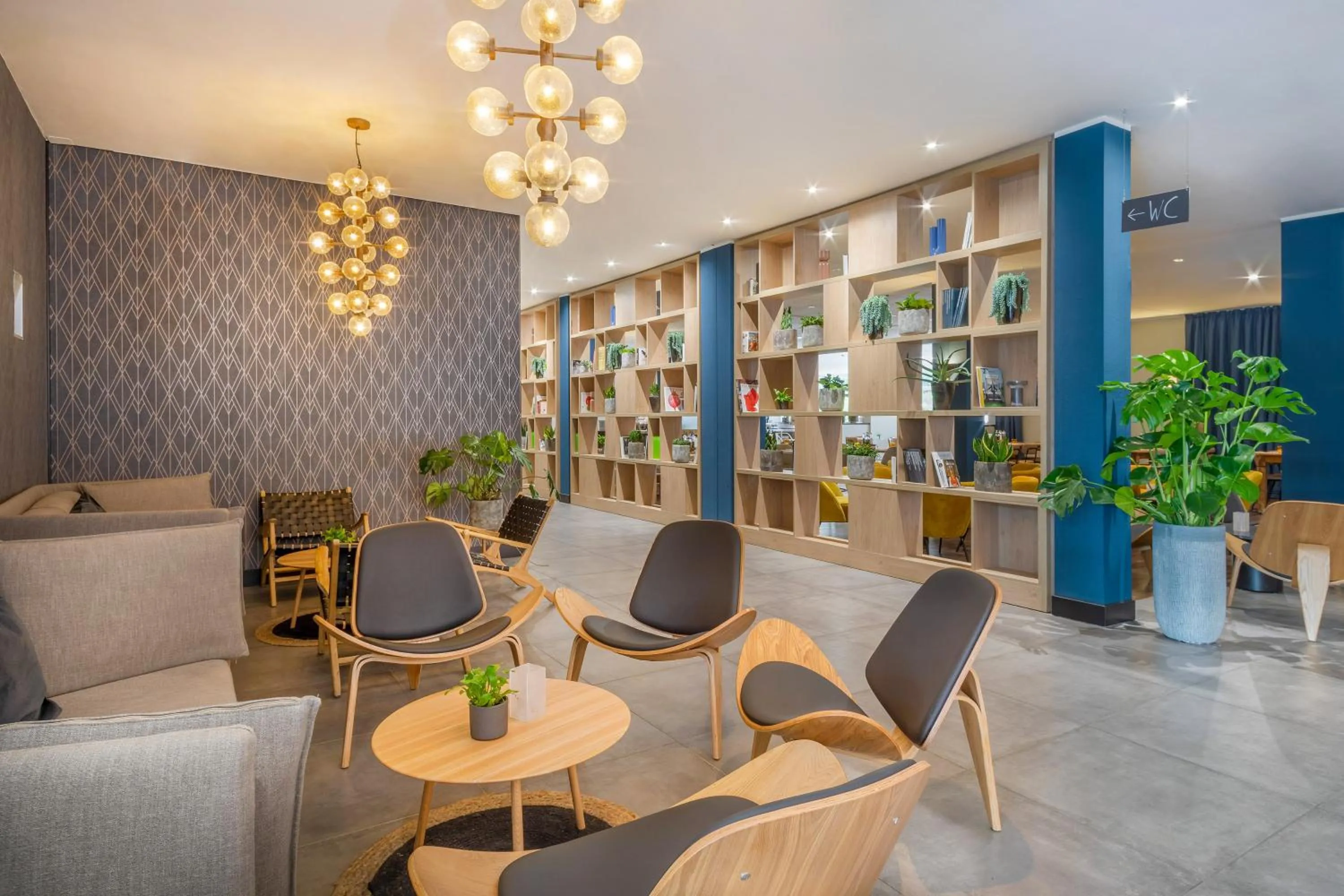 Lobby or reception in Hotel Oberhausen Neue Mitte affiliated by Meliá