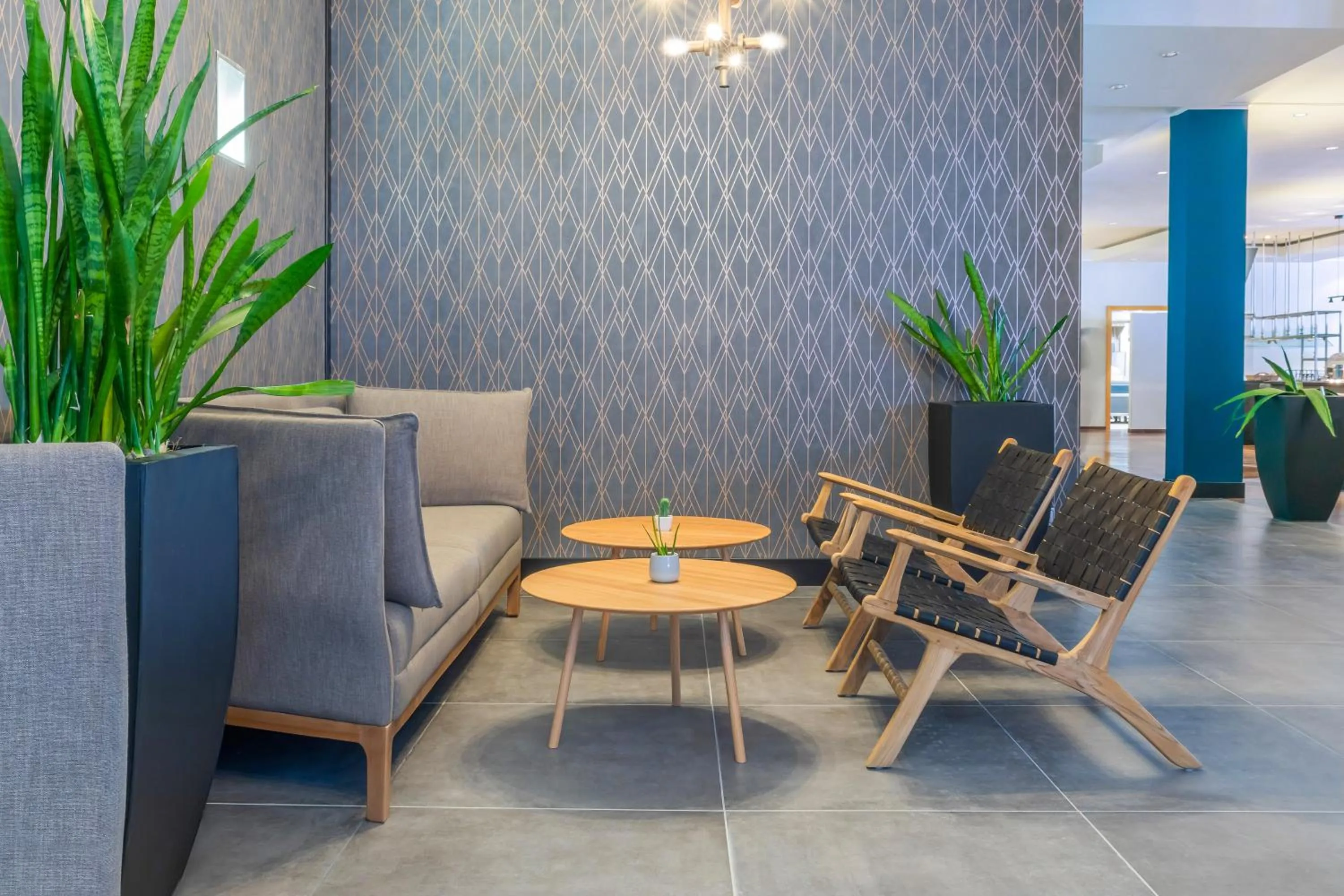 Lobby or reception in Hotel Oberhausen Neue Mitte affiliated by Meliá