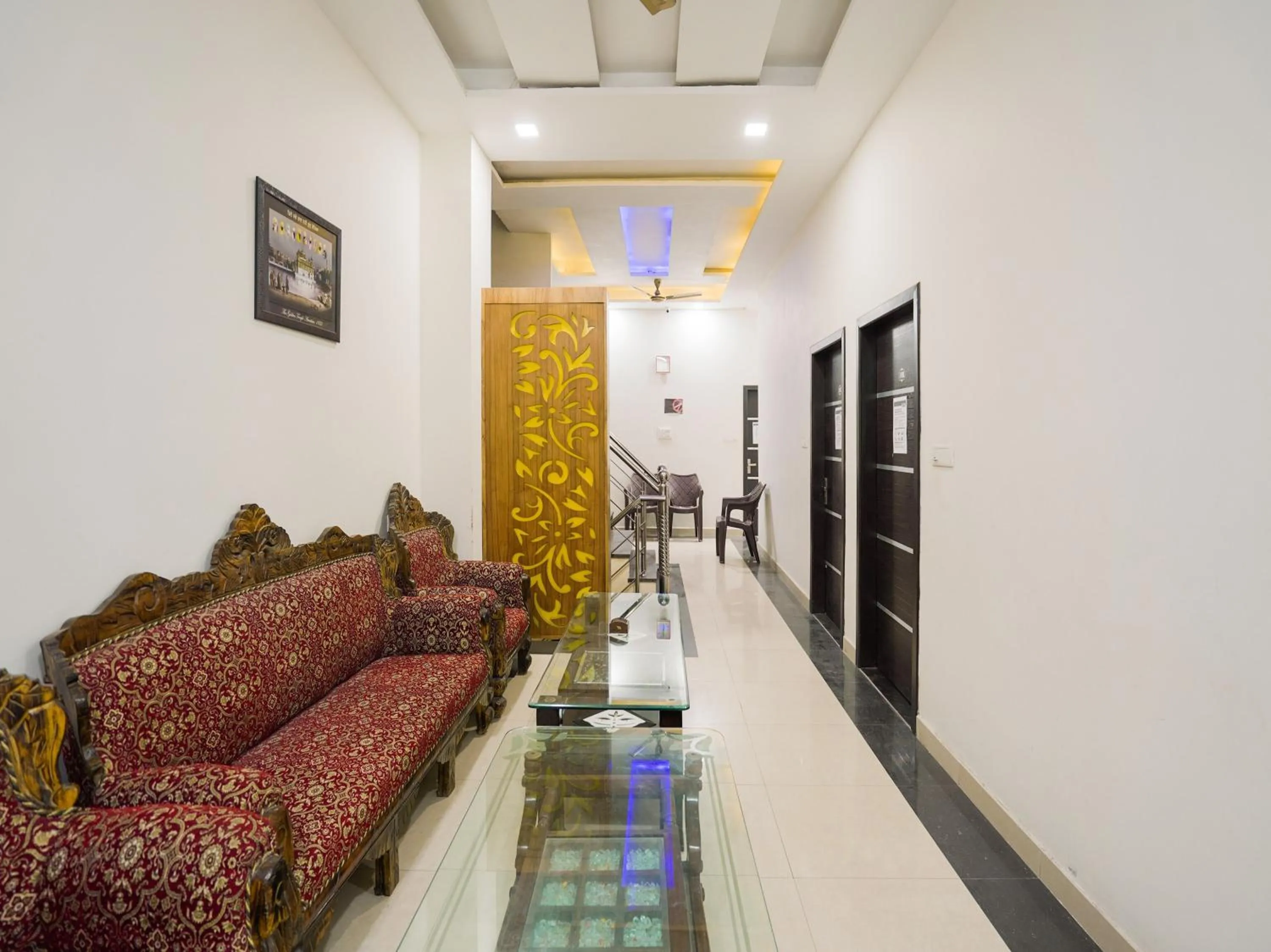 TV and multimedia in Hotel Chahal Residency