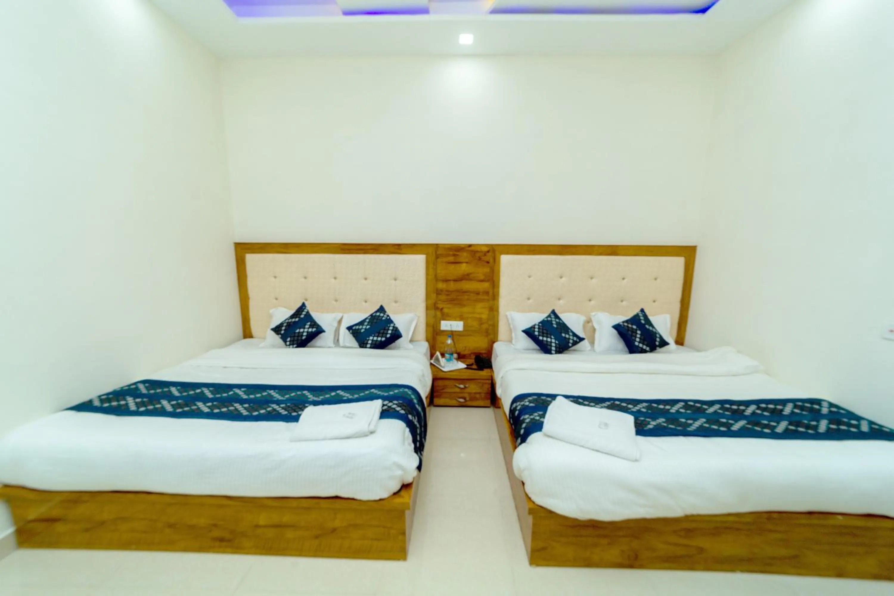 Family, Bed in Hotel Chahal Residency