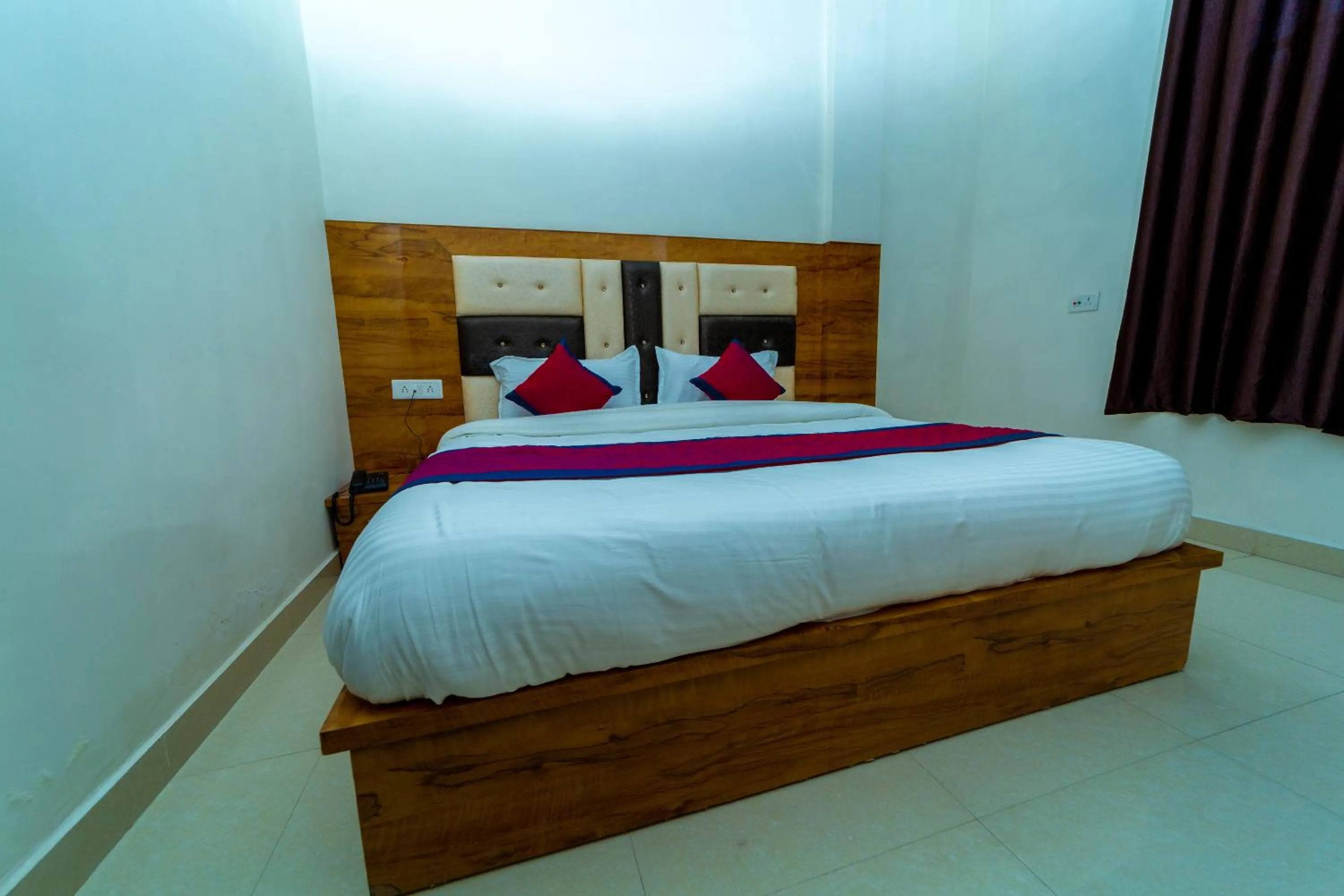 Bedroom, Bed in Hotel Chahal Residency