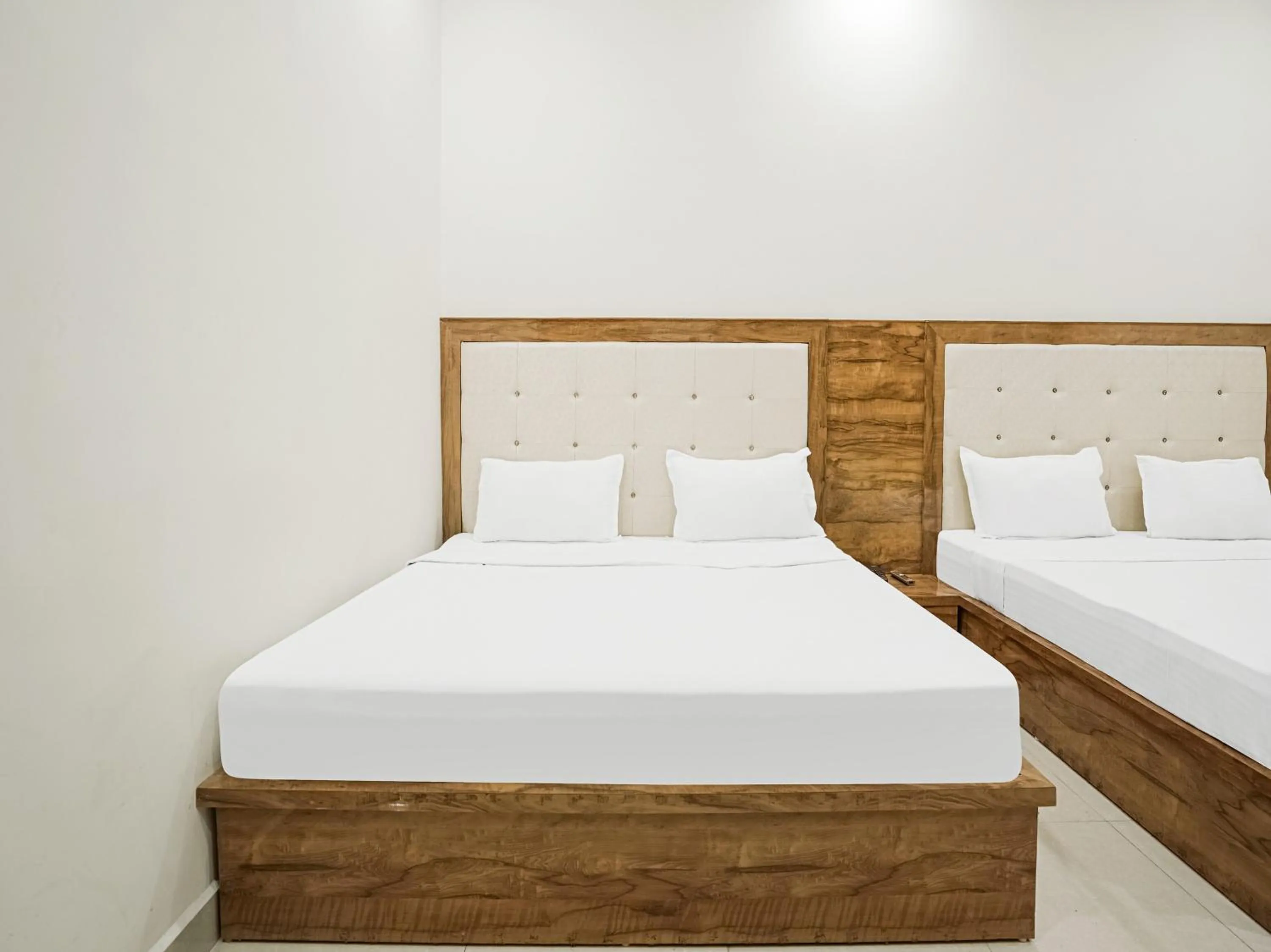 Bedroom, Bed in Hotel Chahal Residency