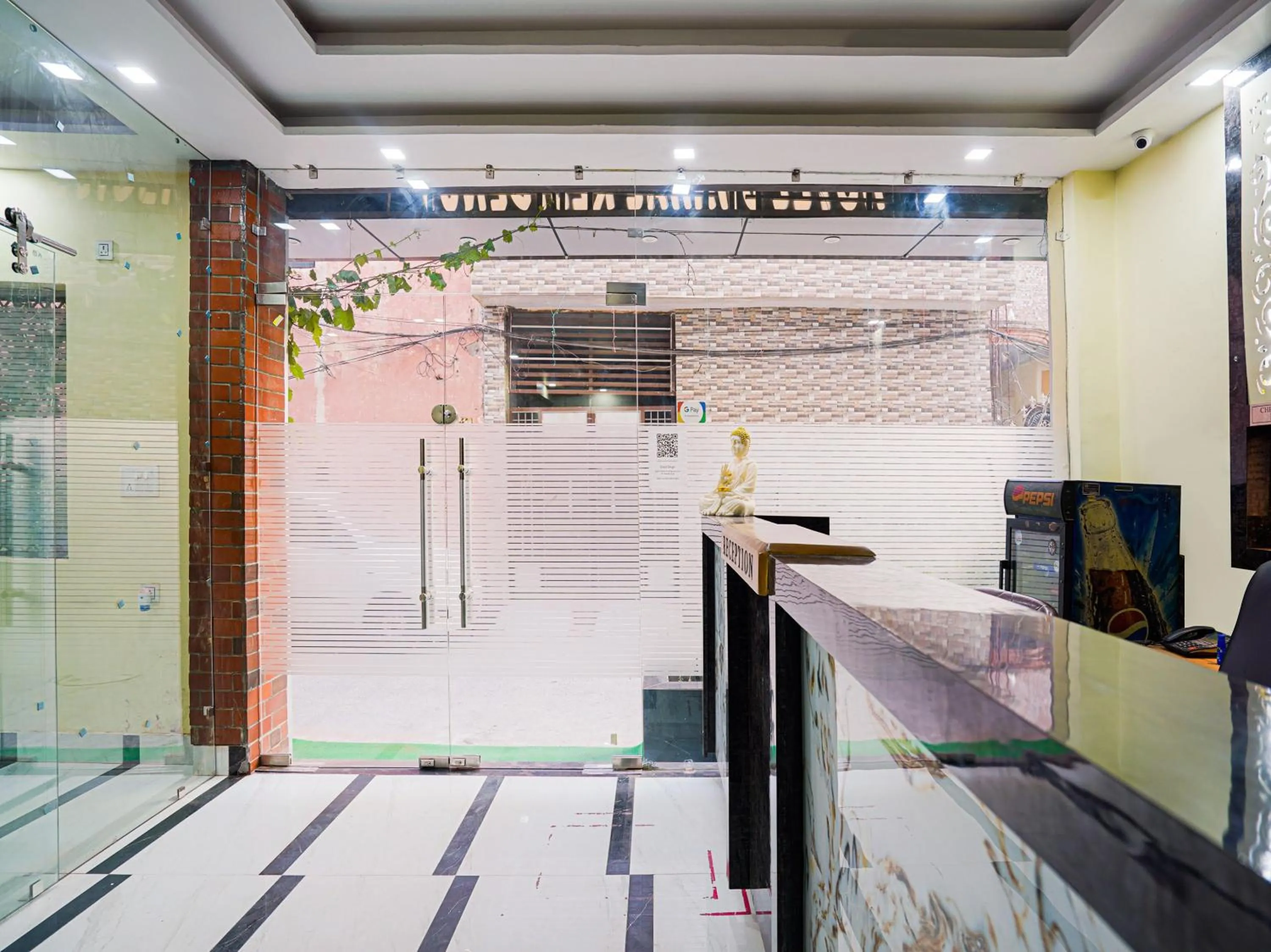 Lobby or reception in Hotel Chahal Residency