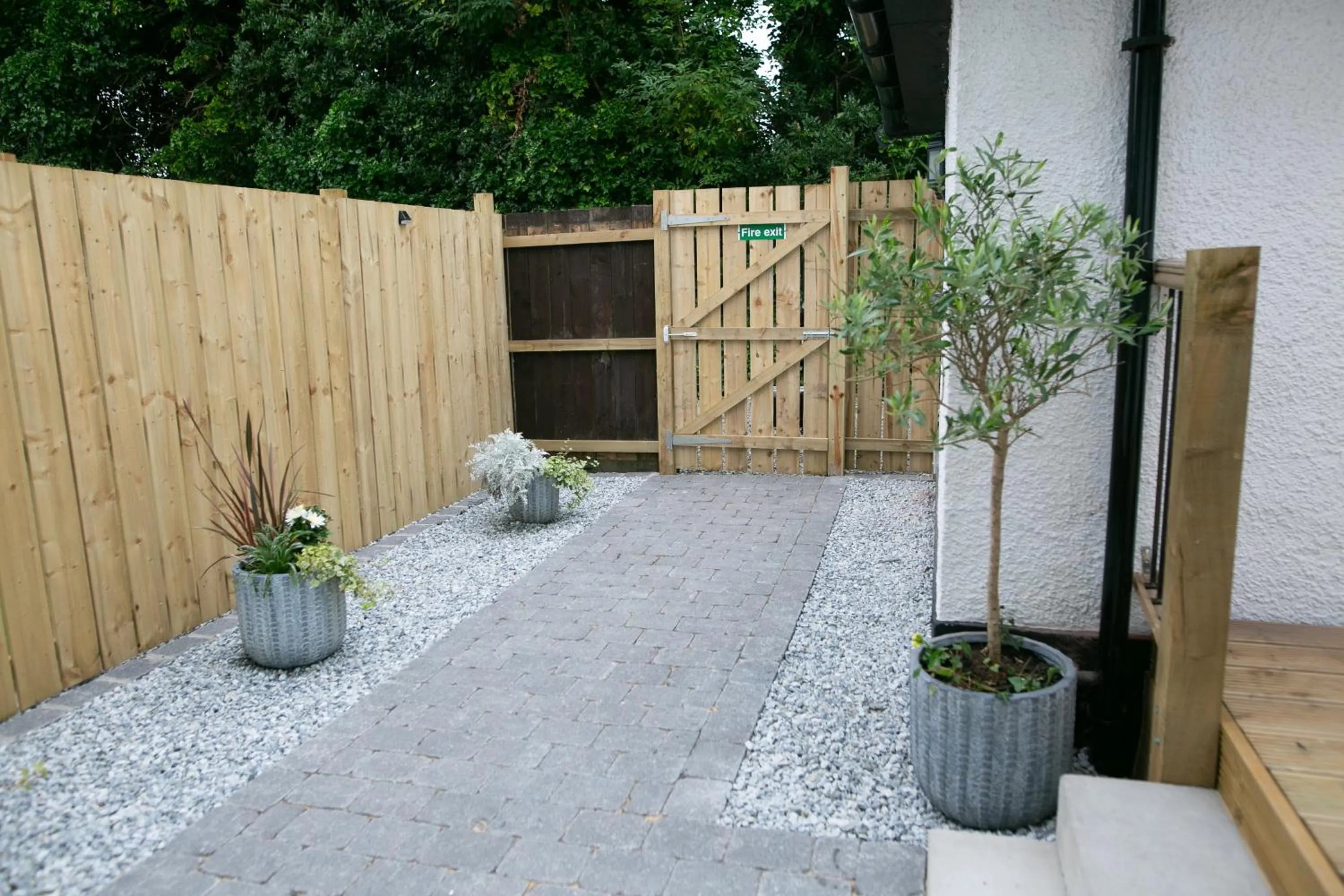 Facade/entrance in Glenview Luss