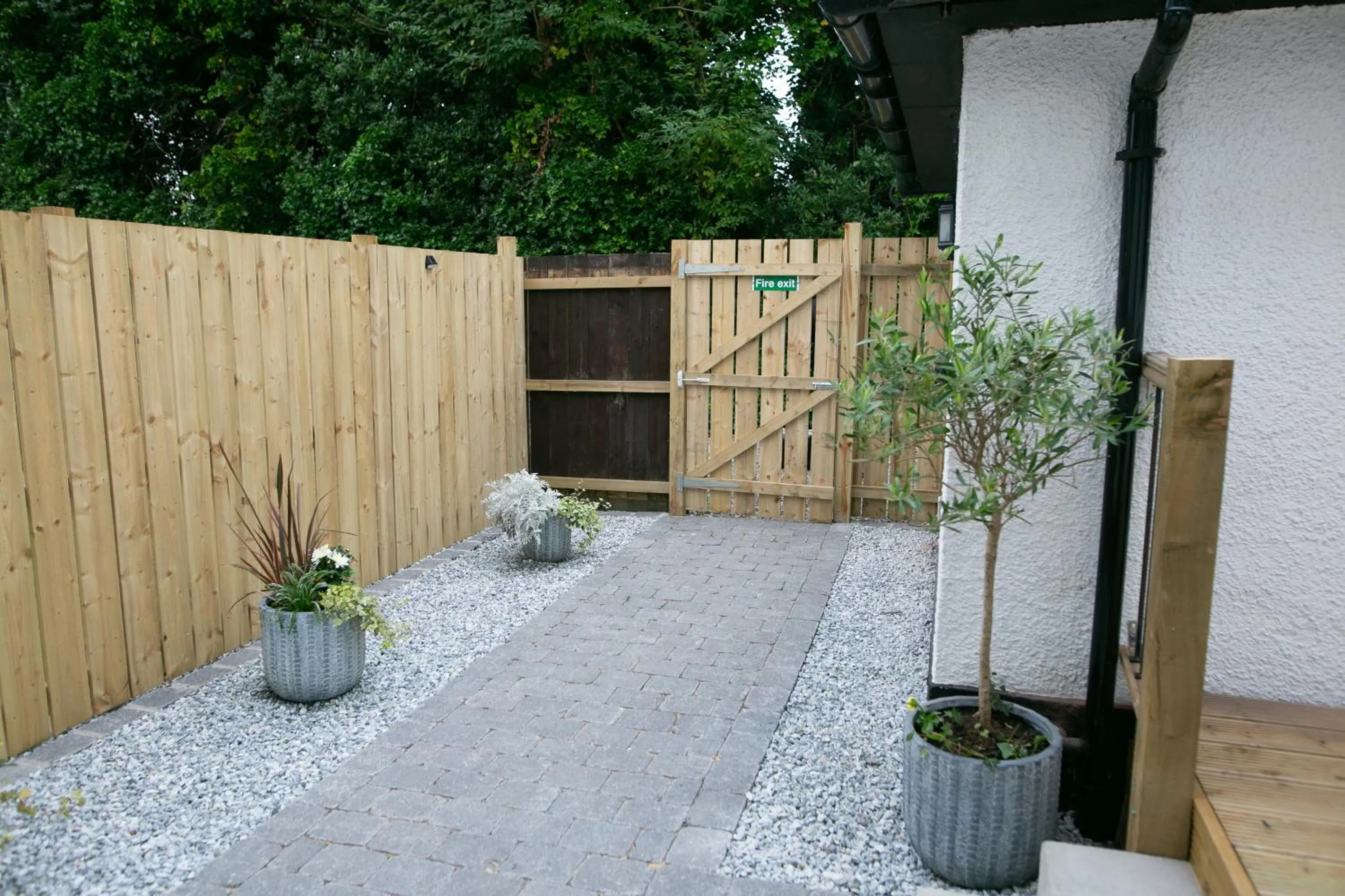 Facade/entrance in Glenview Luss