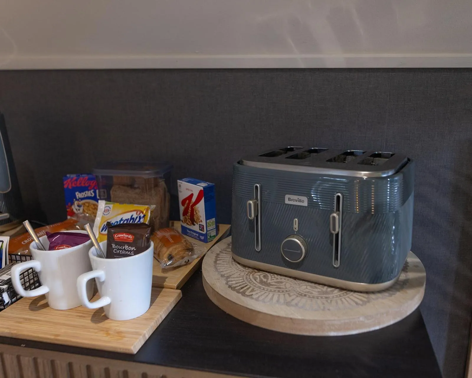 Breakfast in Glenview Luss