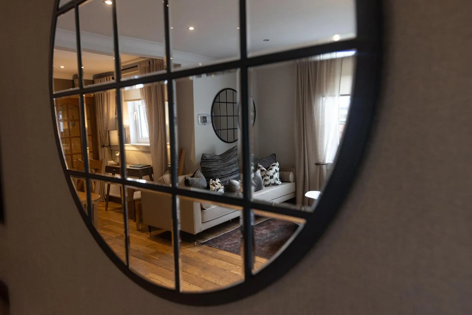 Communal kitchen in Glenview Luss