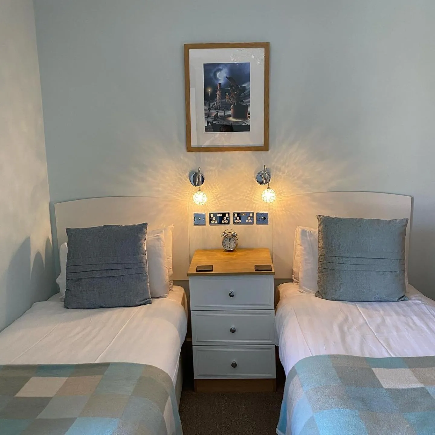 Property building, Bed in Oceandrive