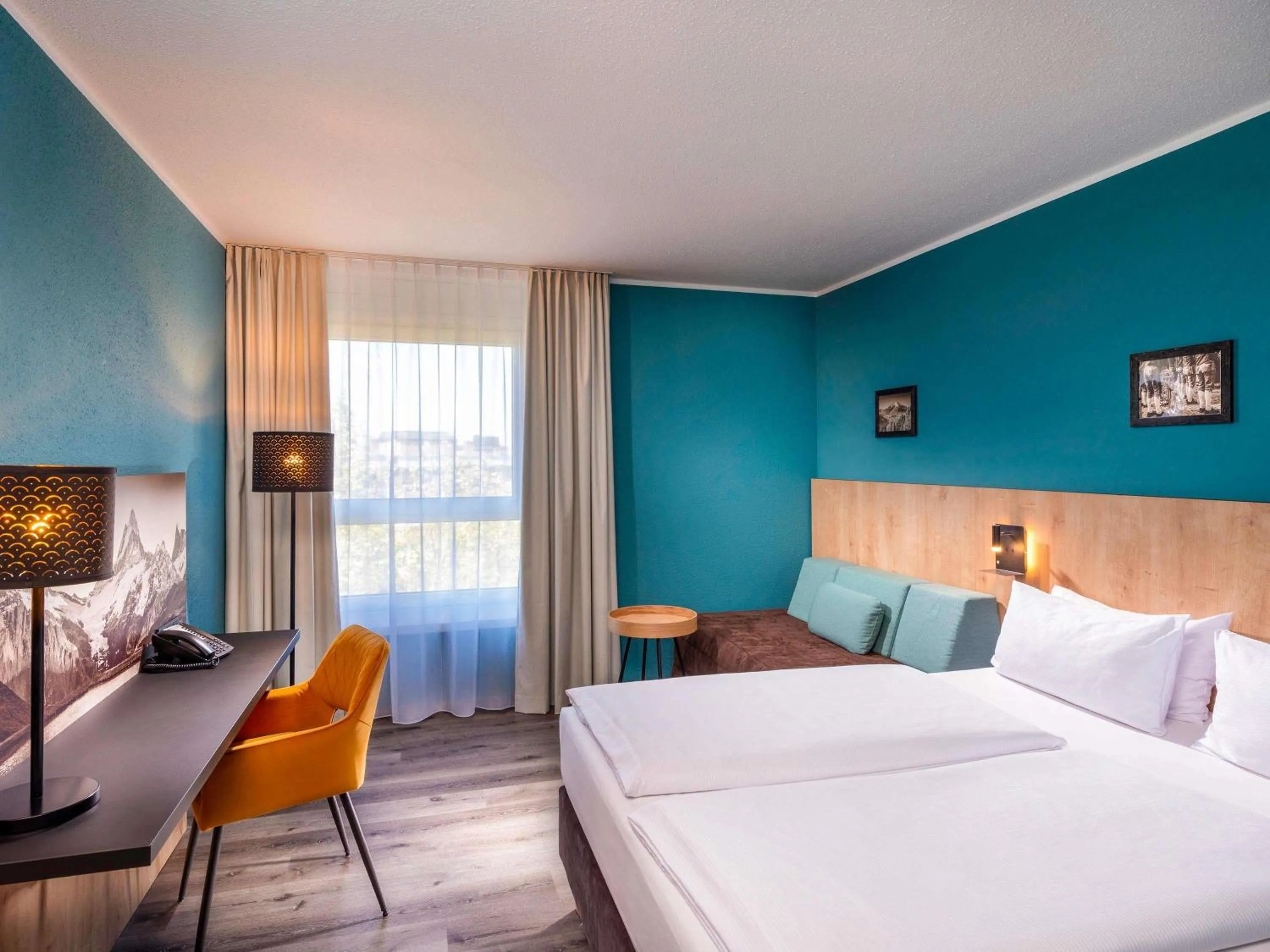 Bedroom, Bed in Mercure Hotel München Neuperlach Süd