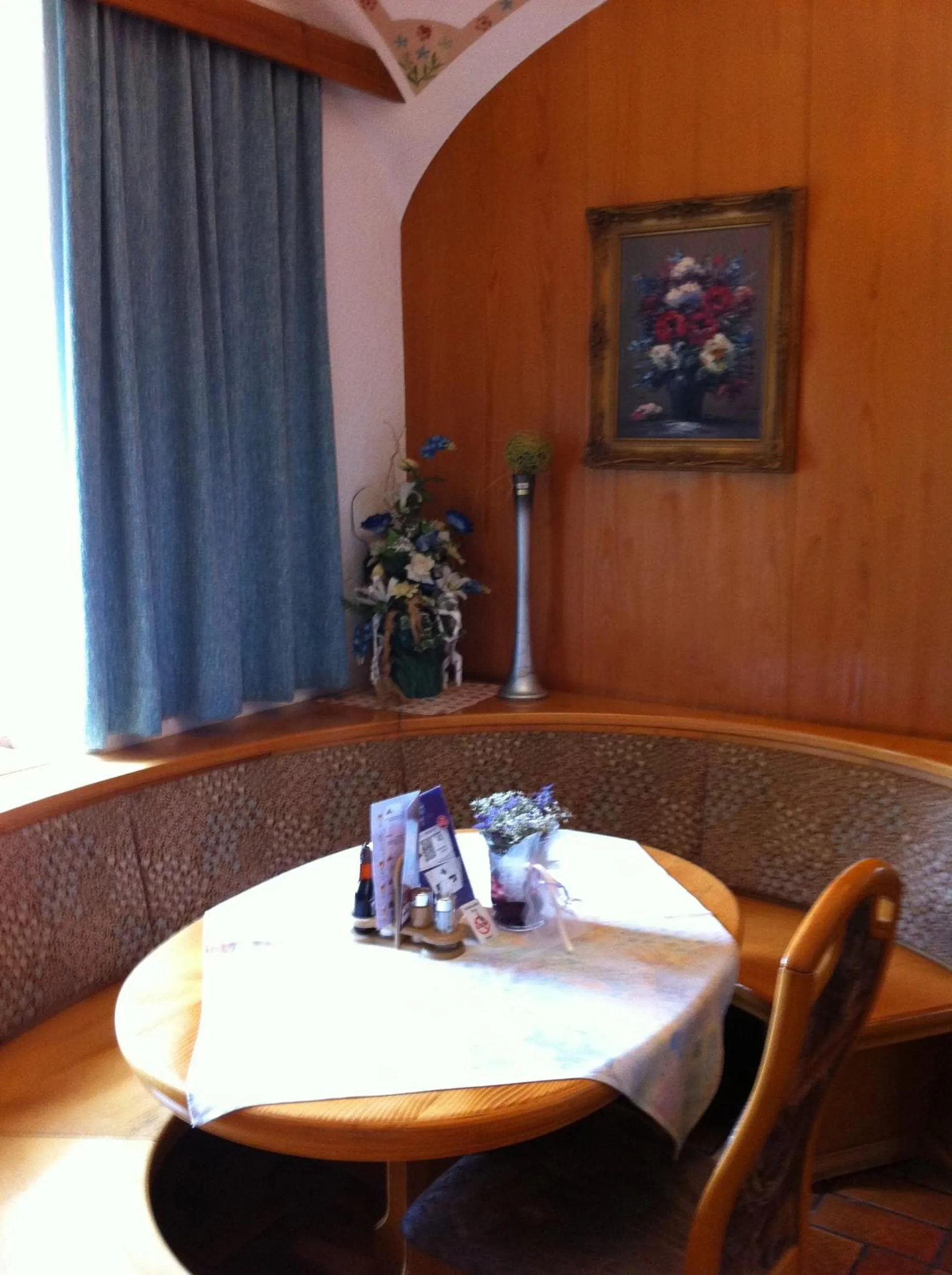 Restaurant/places to eat in Maurer Gasthof-Vinothek