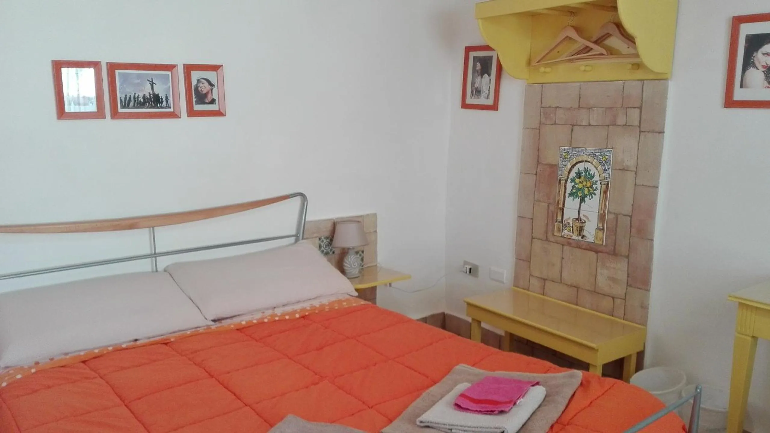 Bedroom, Bed in Zagara di Sicilia