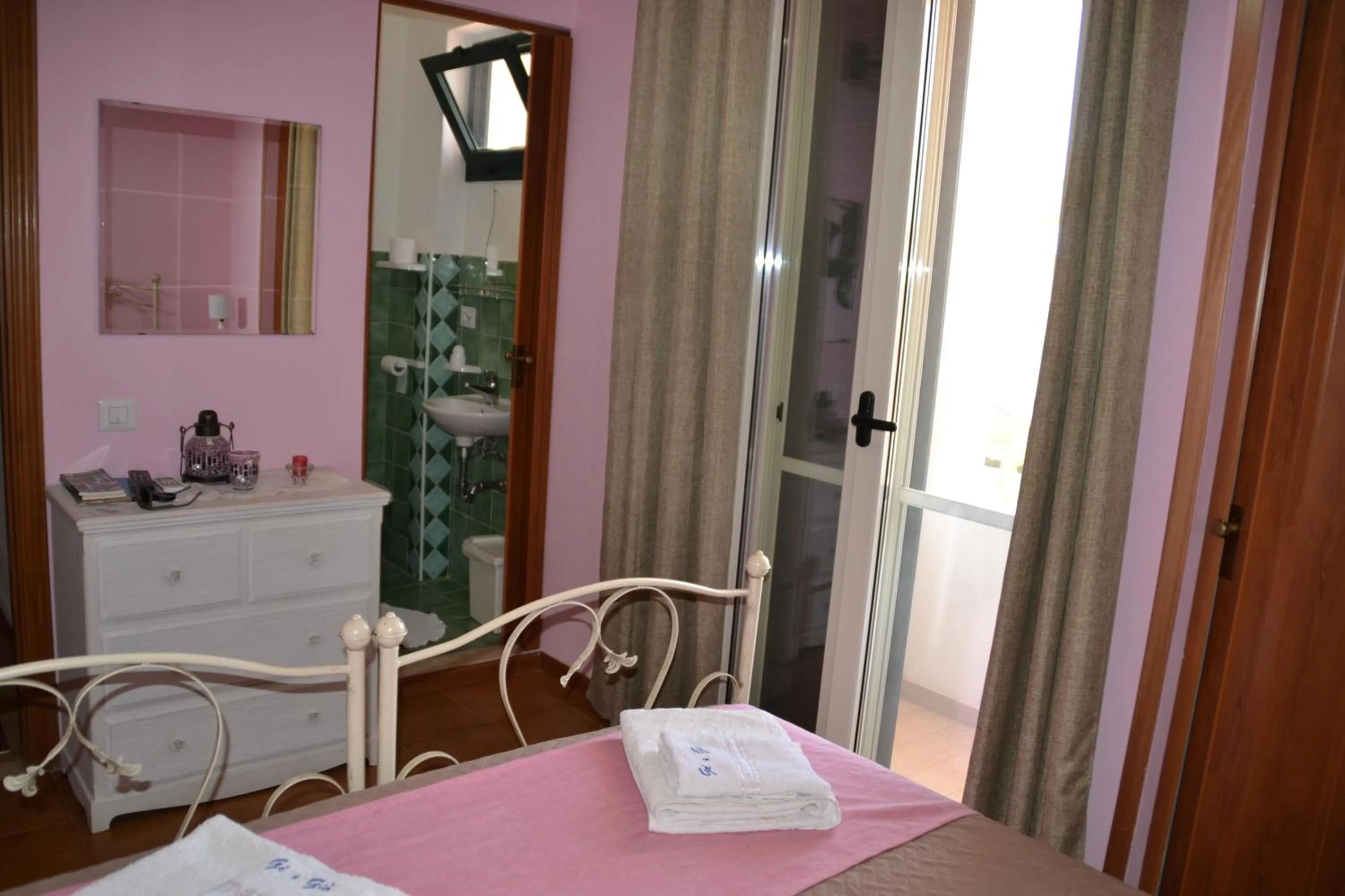 Bedroom, Bed in B&B Gi & Giò