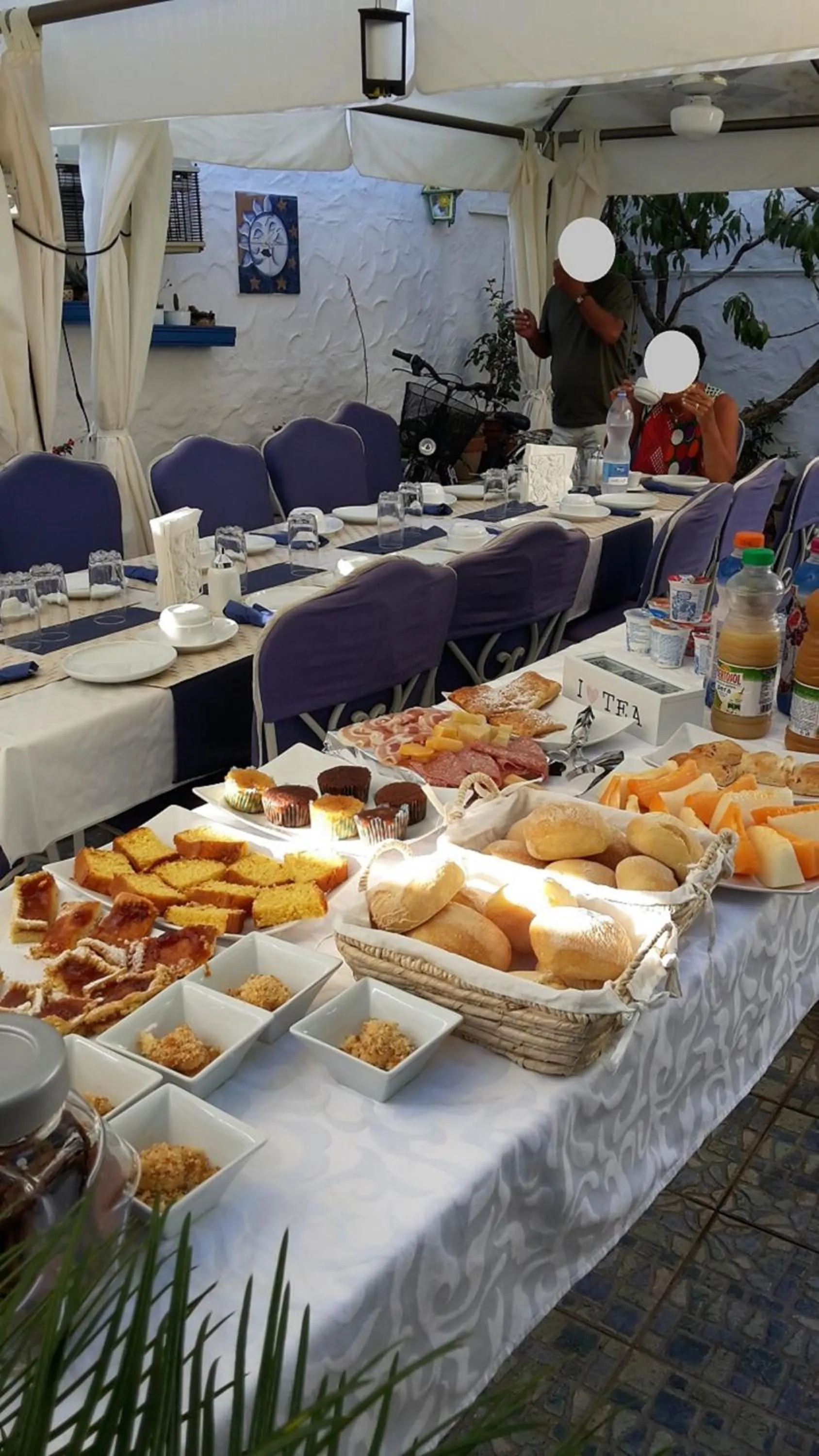 Patio in B&B Gi & Giò