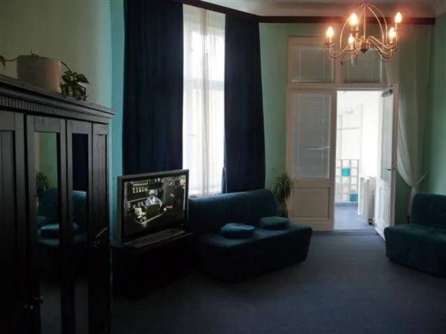 Living room in Hotel-Pension Rheingold am Kurfürstendamm