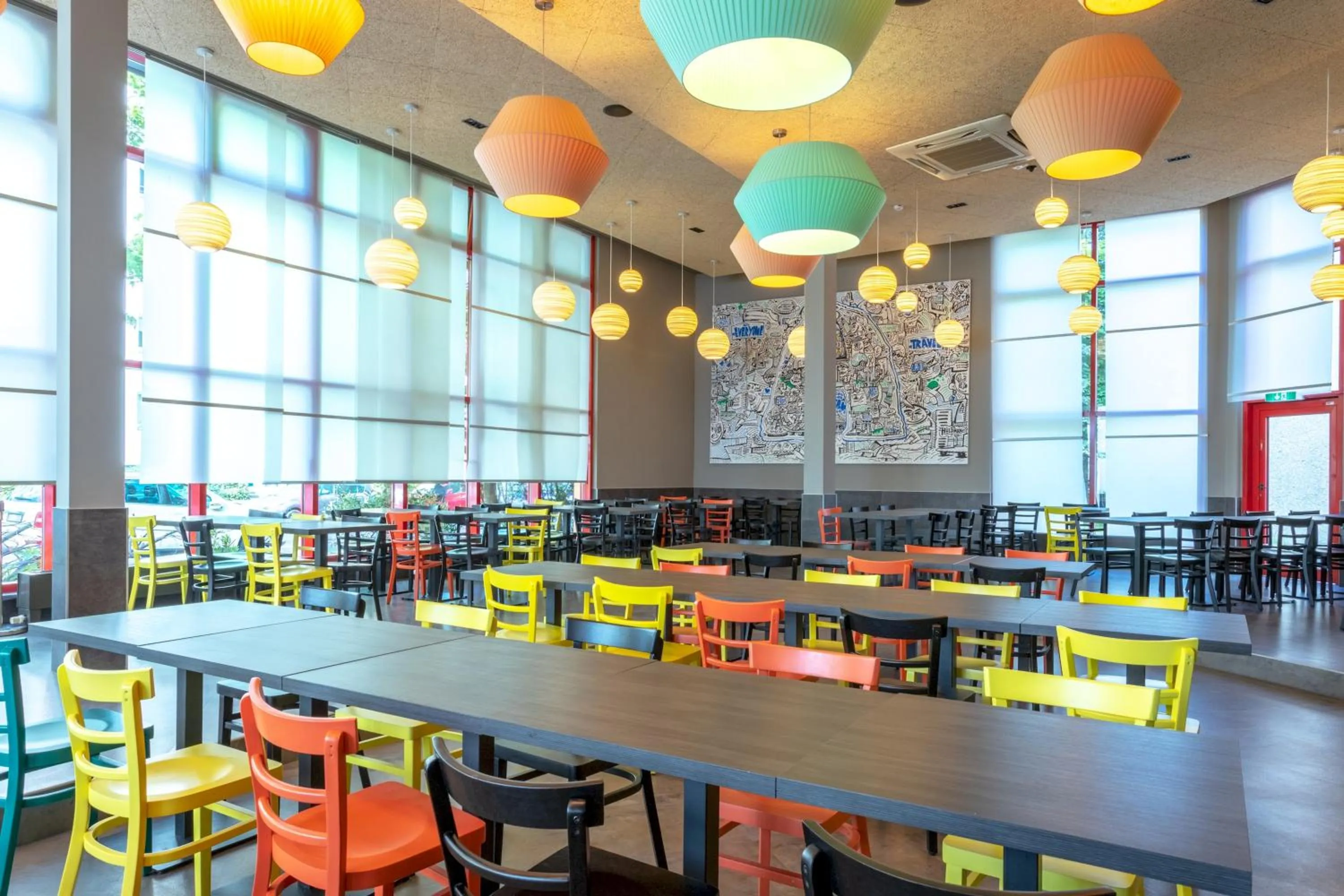 Restaurant/places to eat in a&o Berlin Kolumbus