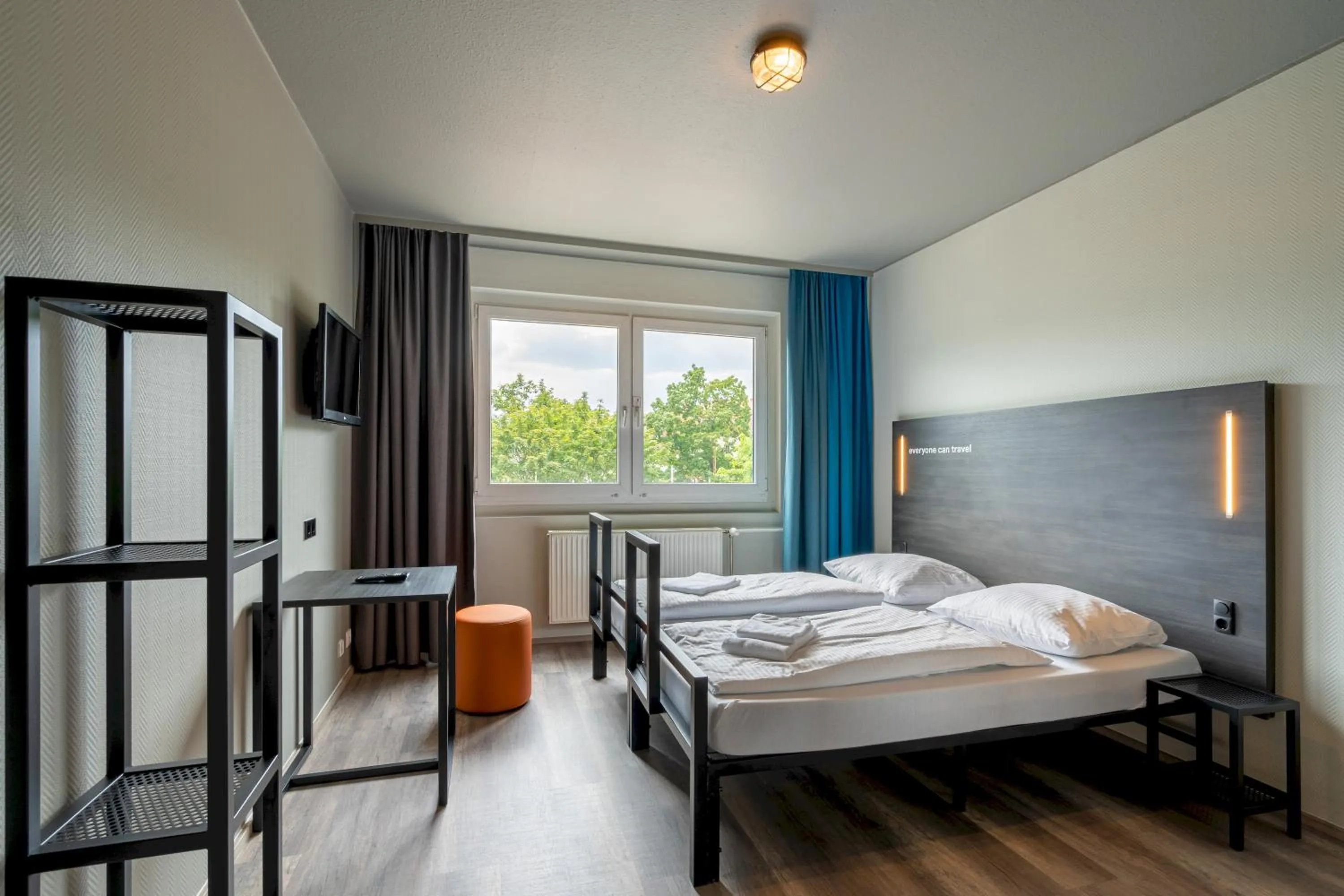 TV and multimedia, Bed in a&o Berlin Kolumbus