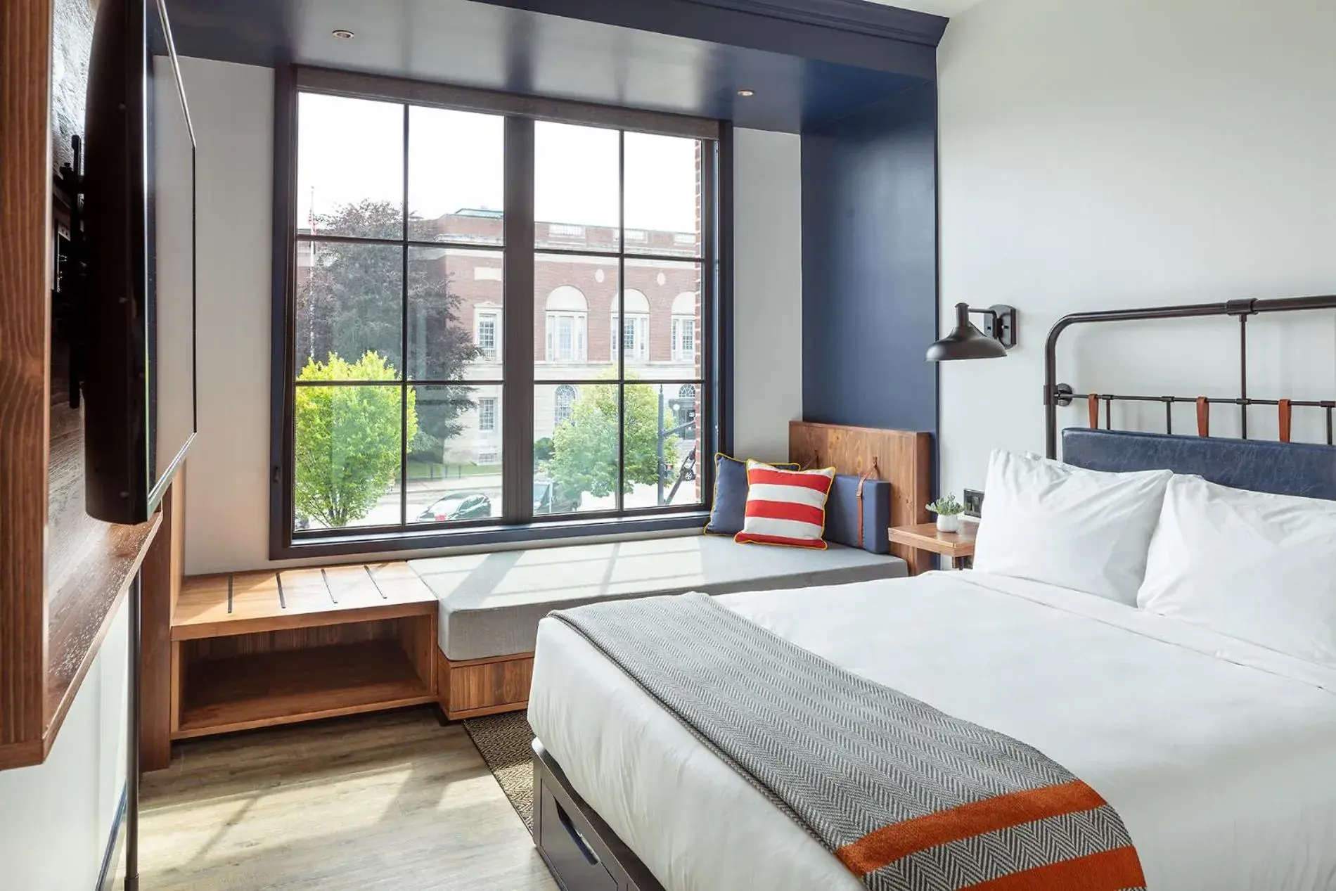 Standard Queen Room in Hammetts Hotel Standard Queen Room in Hammetts Hotel