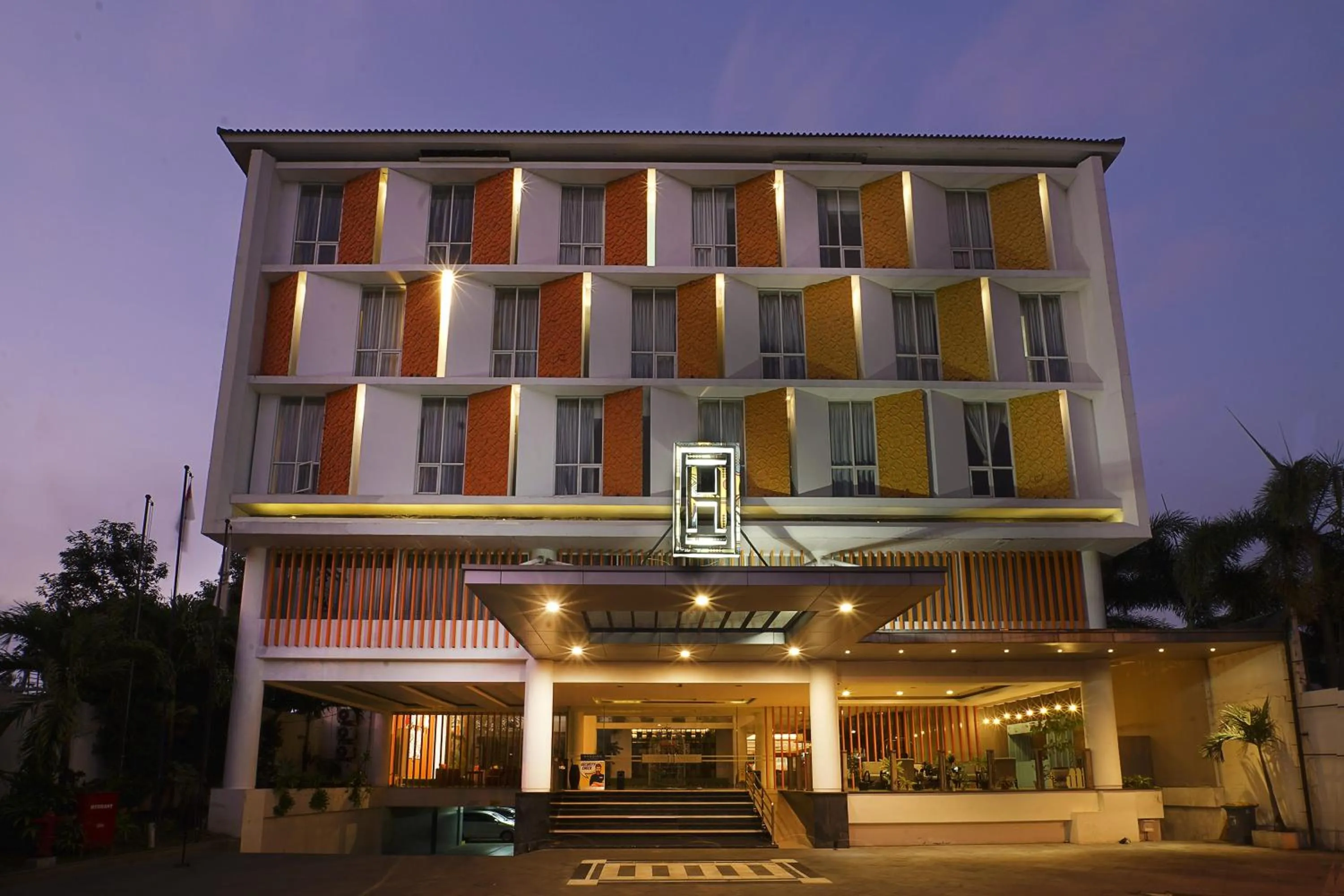 Luxury Malioboro Hotel