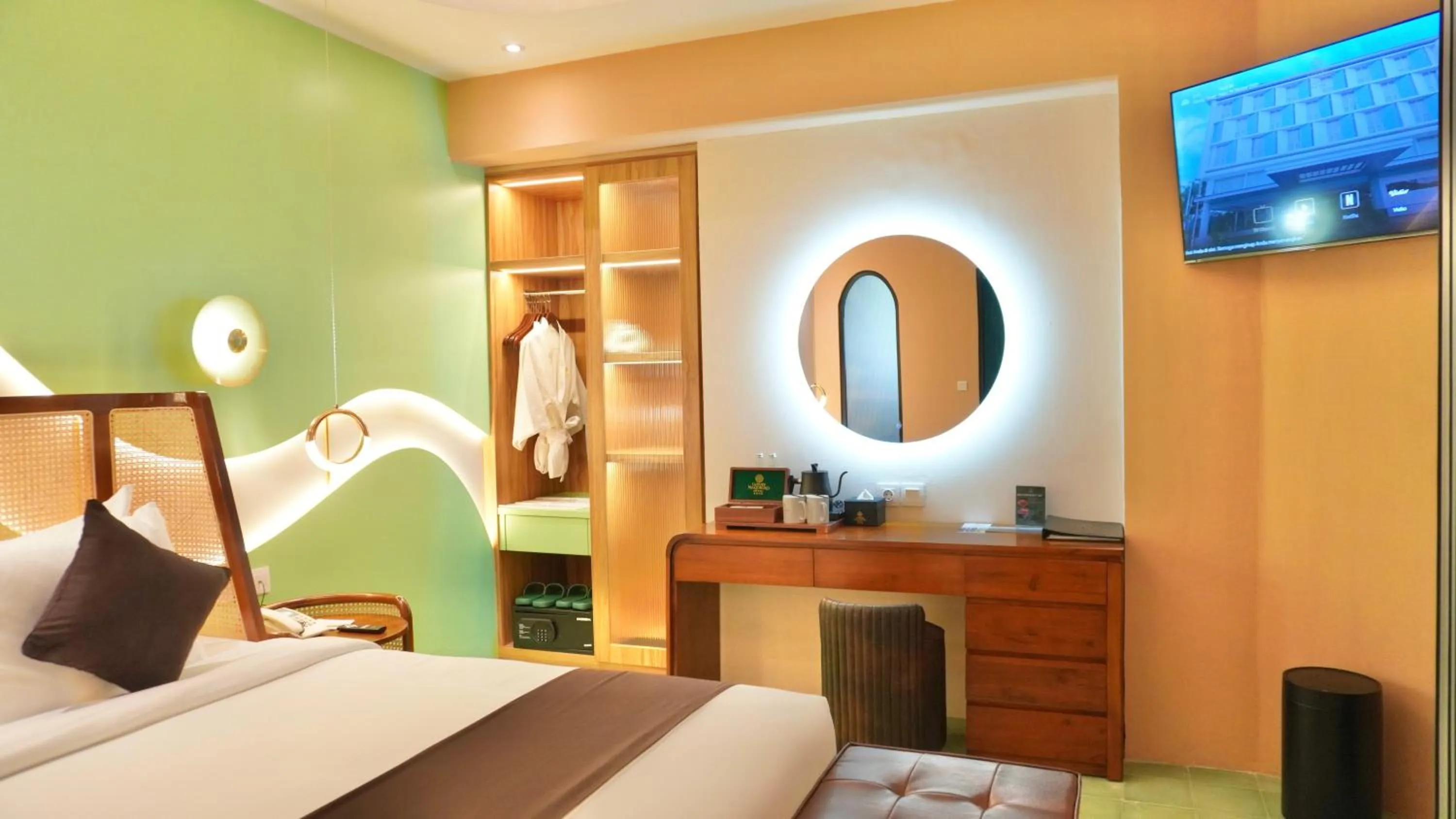 Bed in Luxury Malioboro Hotel