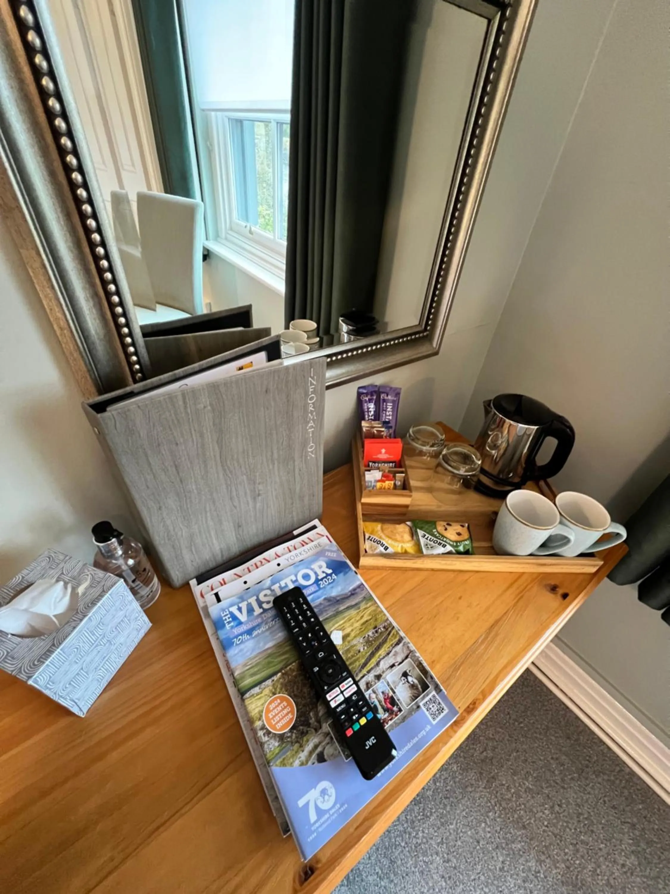 Coffee/tea facilities in Devonshire Arms Inn