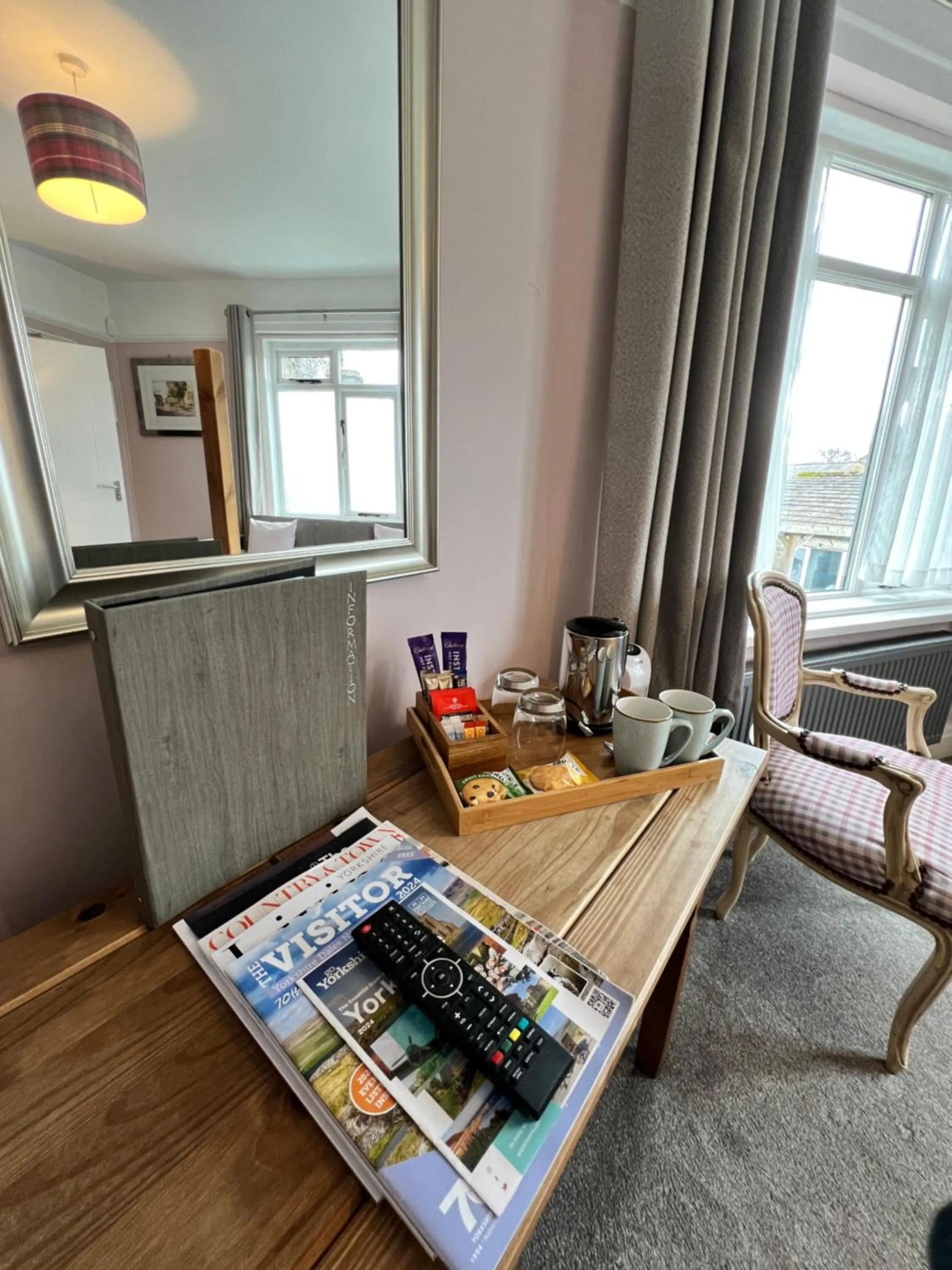Coffee/tea facilities in Devonshire Arms Inn