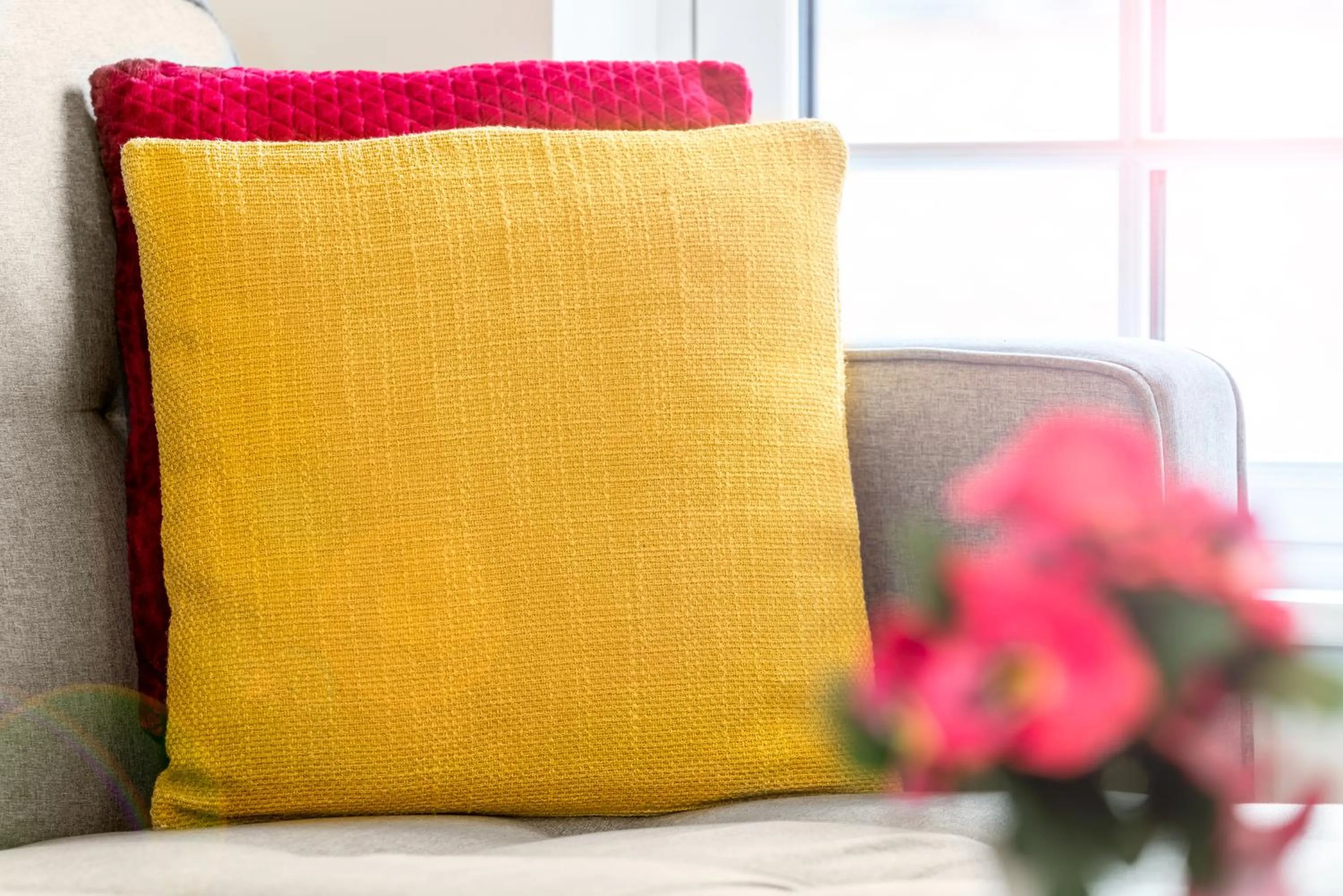 Decorative detail in Town Center Apartment with 55” Smart TV+Netflix