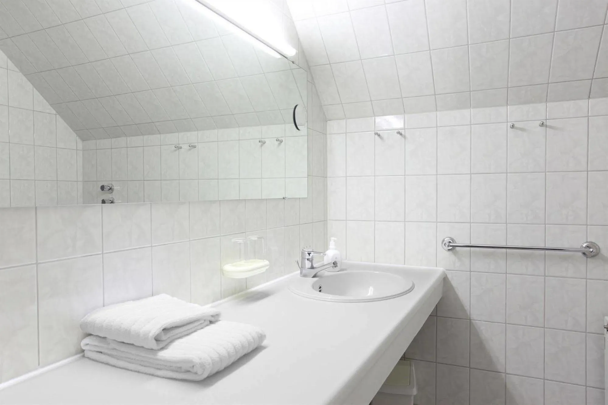 Bathroom in Hotel Nova