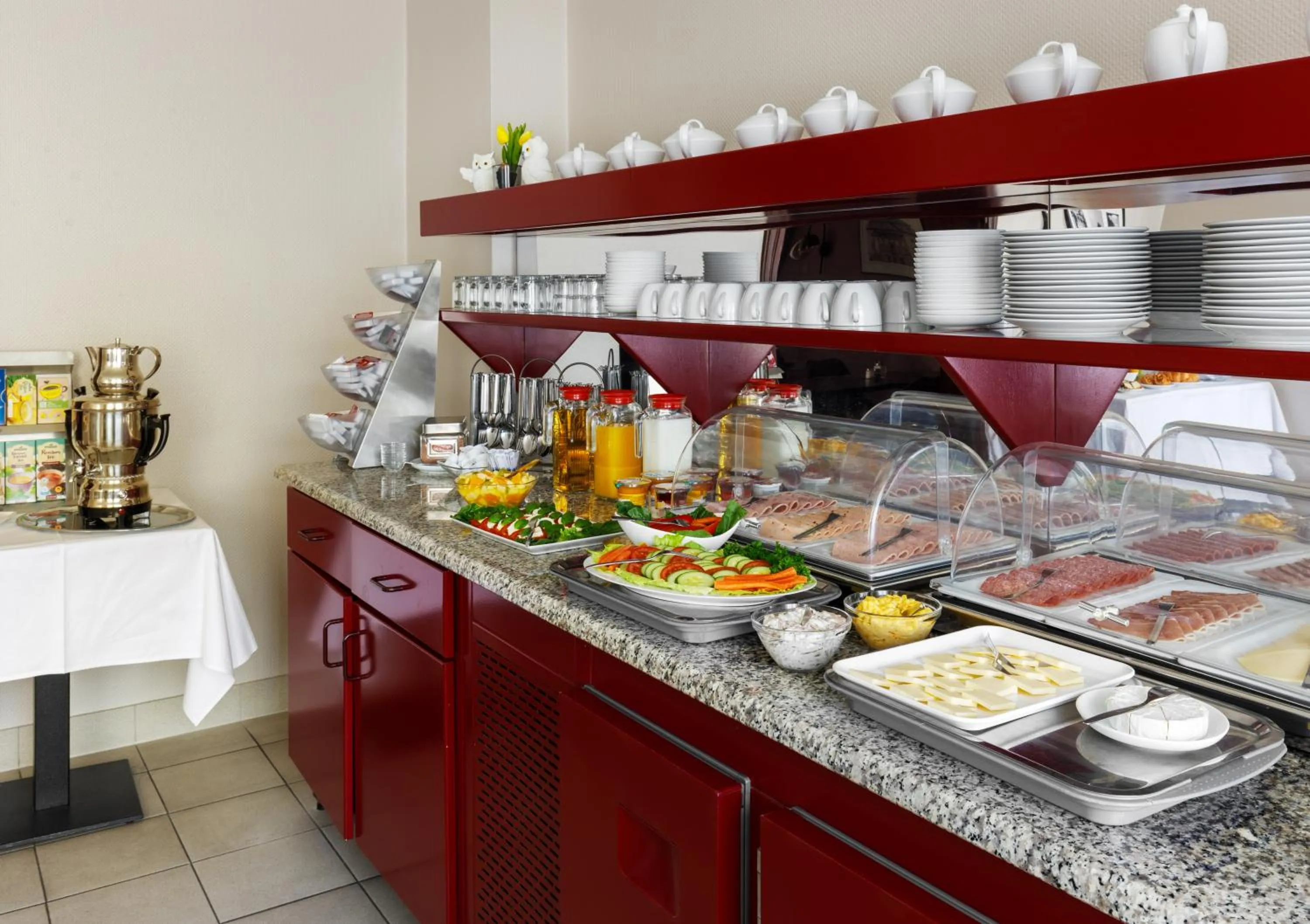 Food and drinks in Hotel Nova