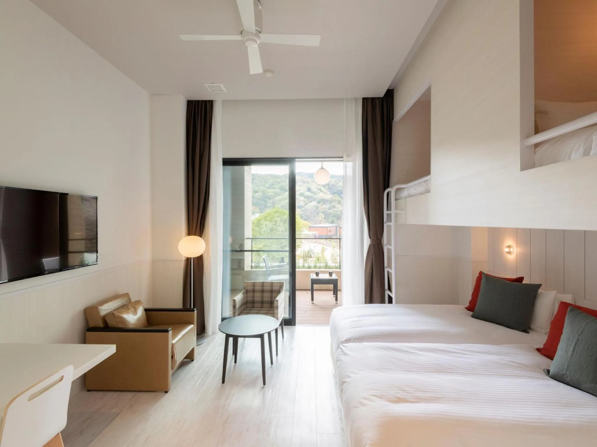 TV and multimedia, Bed in THE Retreat