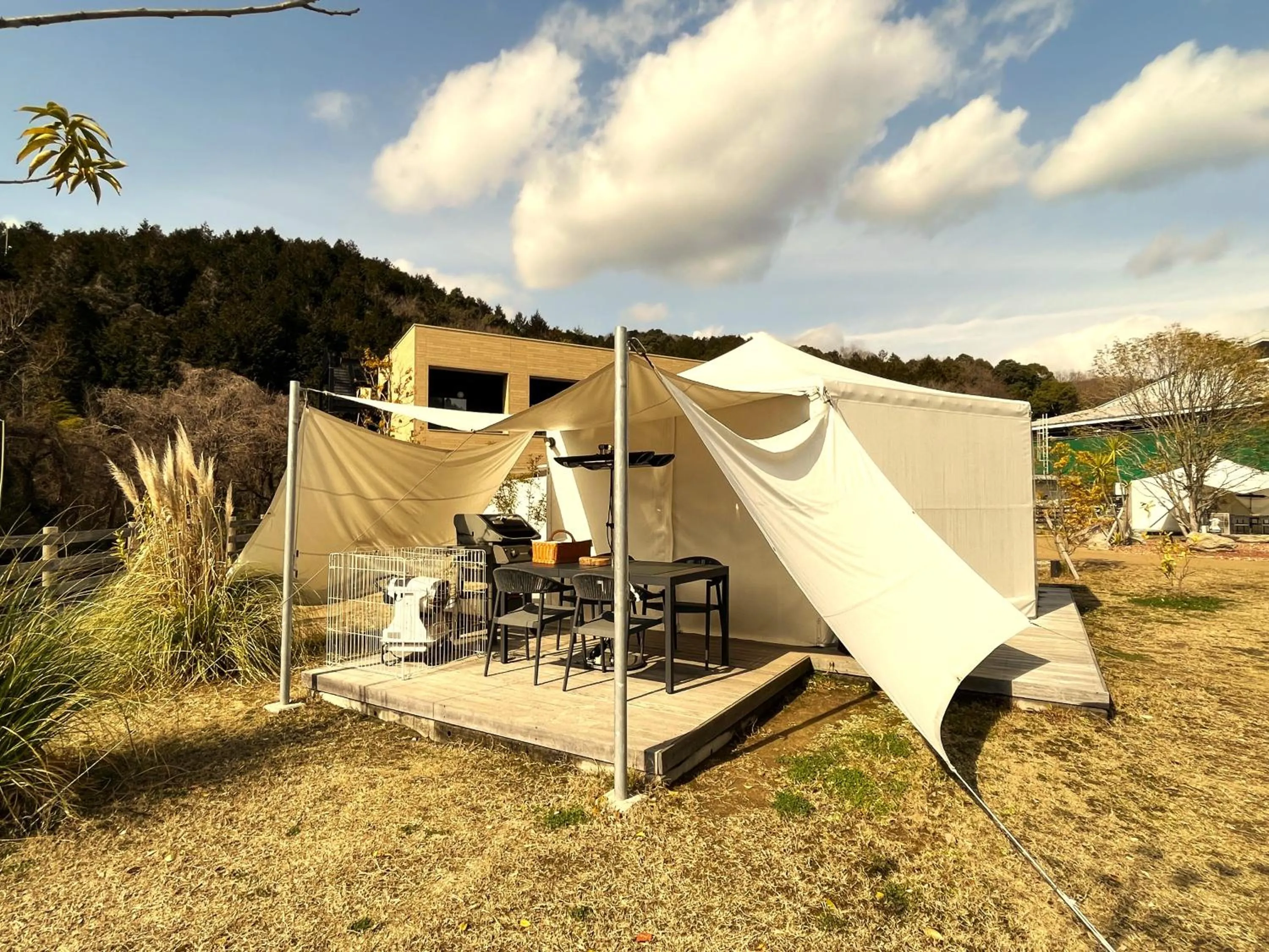 Property building in THE Retreat