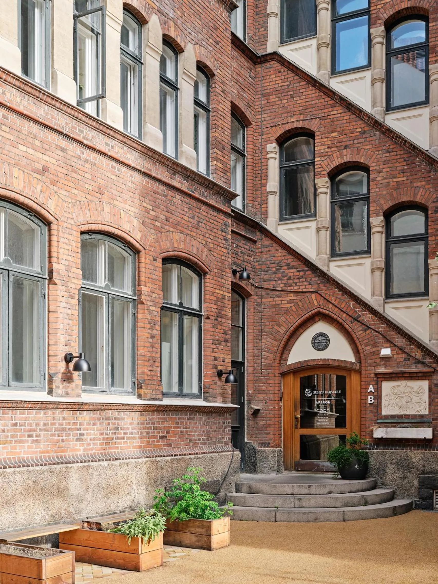 Inner courtyard view in Apēron Apartment Hotel