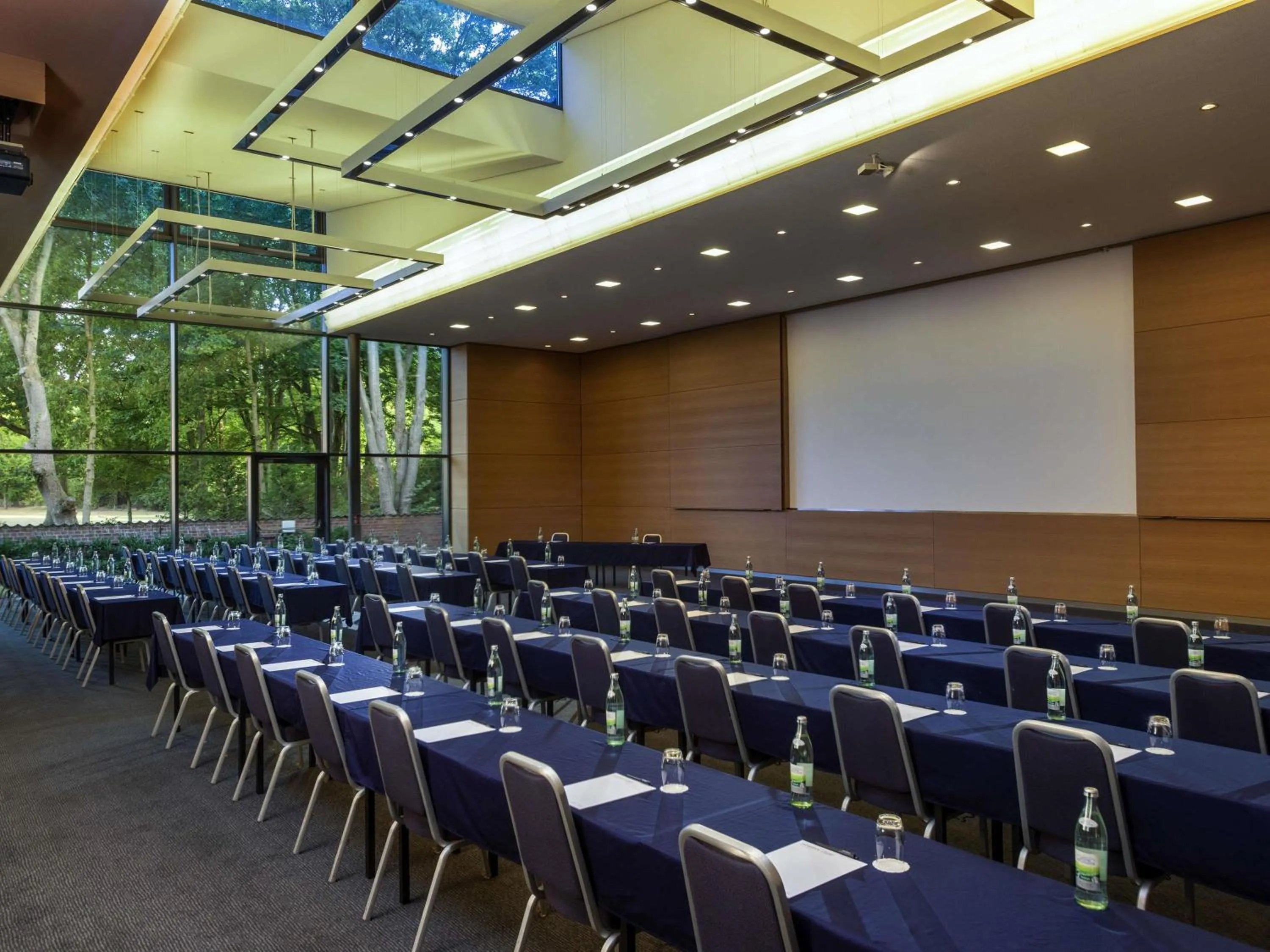 Meeting/conference room in Mövenpick Hotel Münster am Aasee