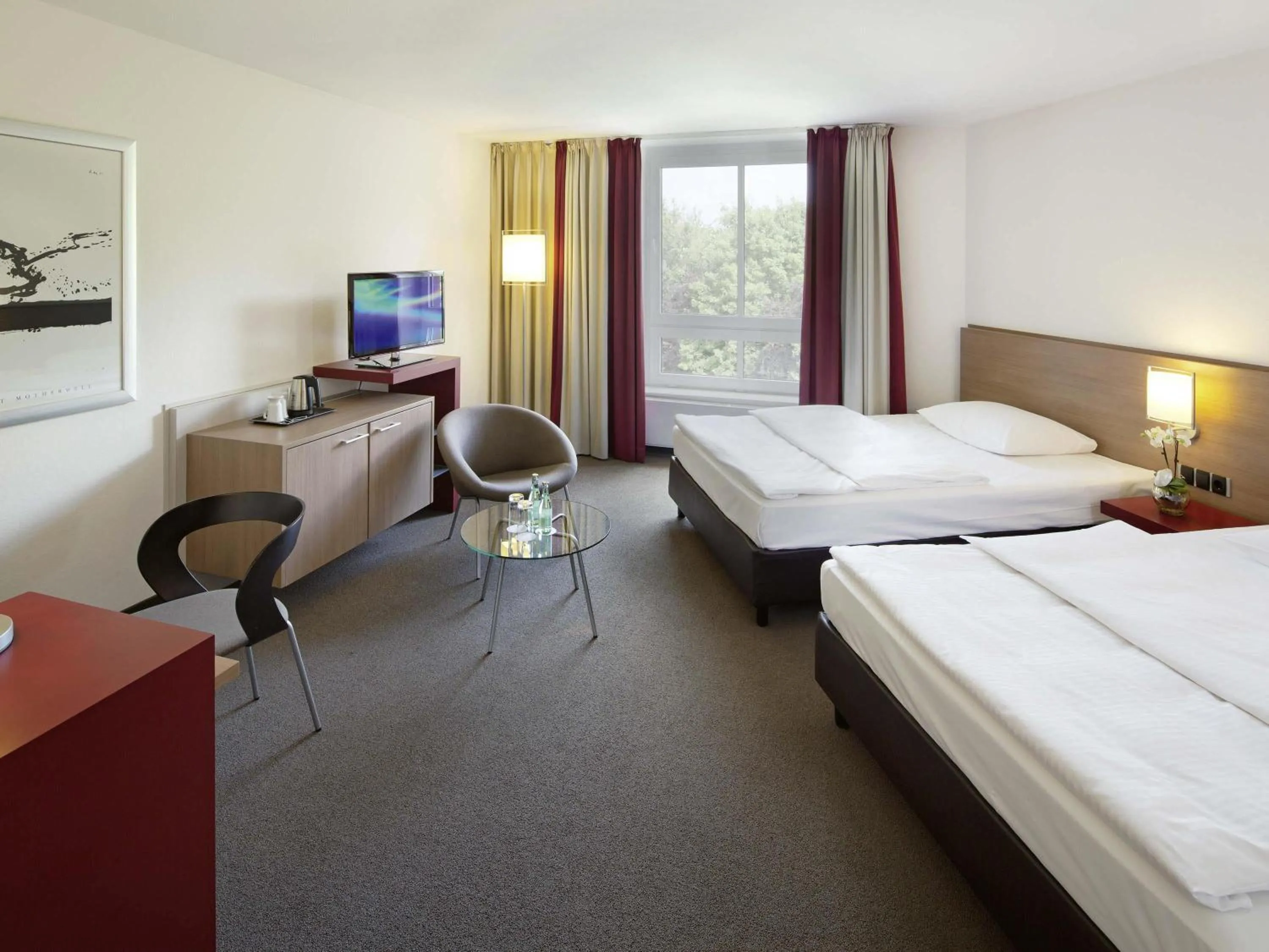 Bedroom, Bed in Mövenpick Hotel Münster am Aasee